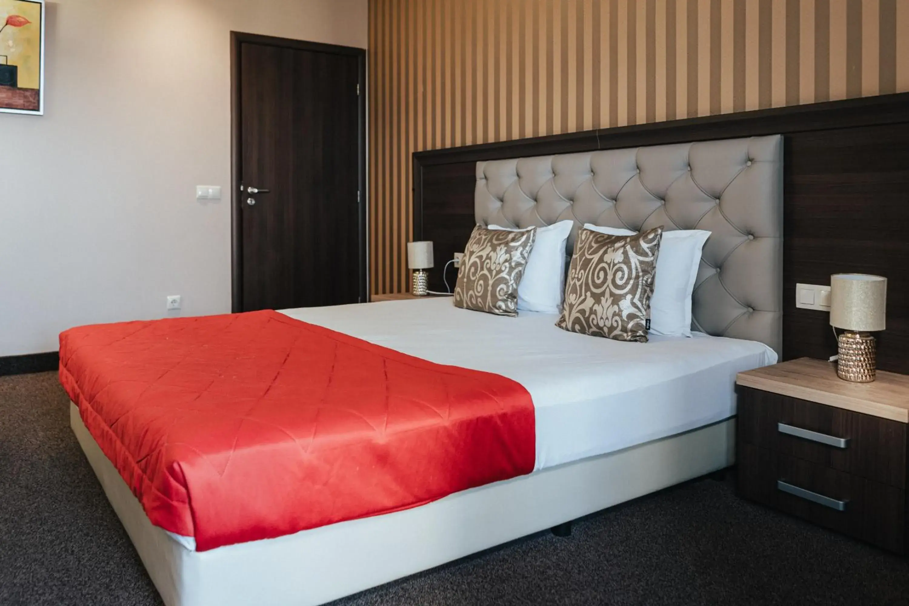 Two-Bedroom Apartment with Hot Tub in Business Hotel Plovdiv - Central Location Two-Bedroom Apartment with Hot Tub in Business Hotel Plovdiv - Central Location