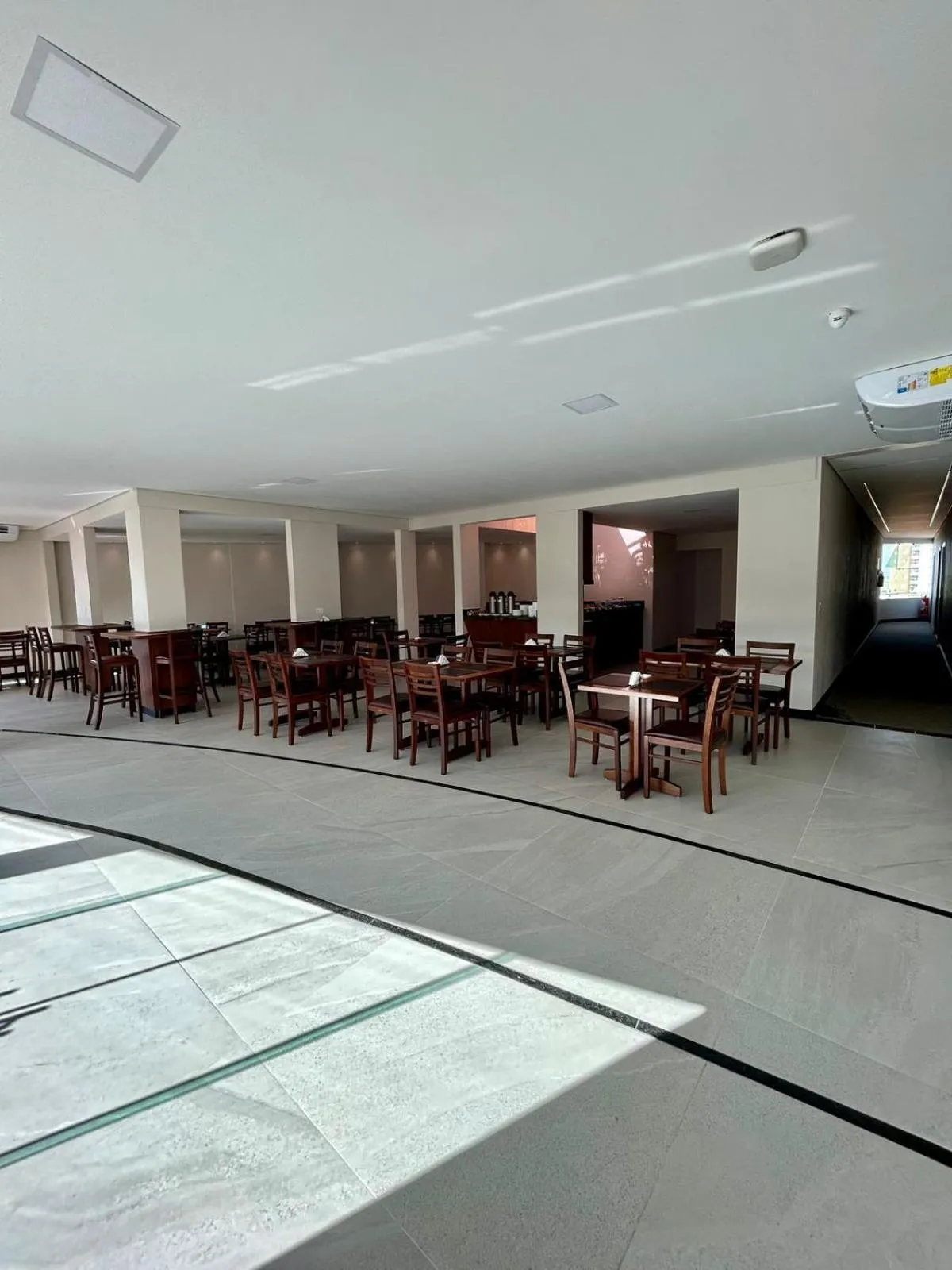 Restaurant/places to eat in Hotel Alji