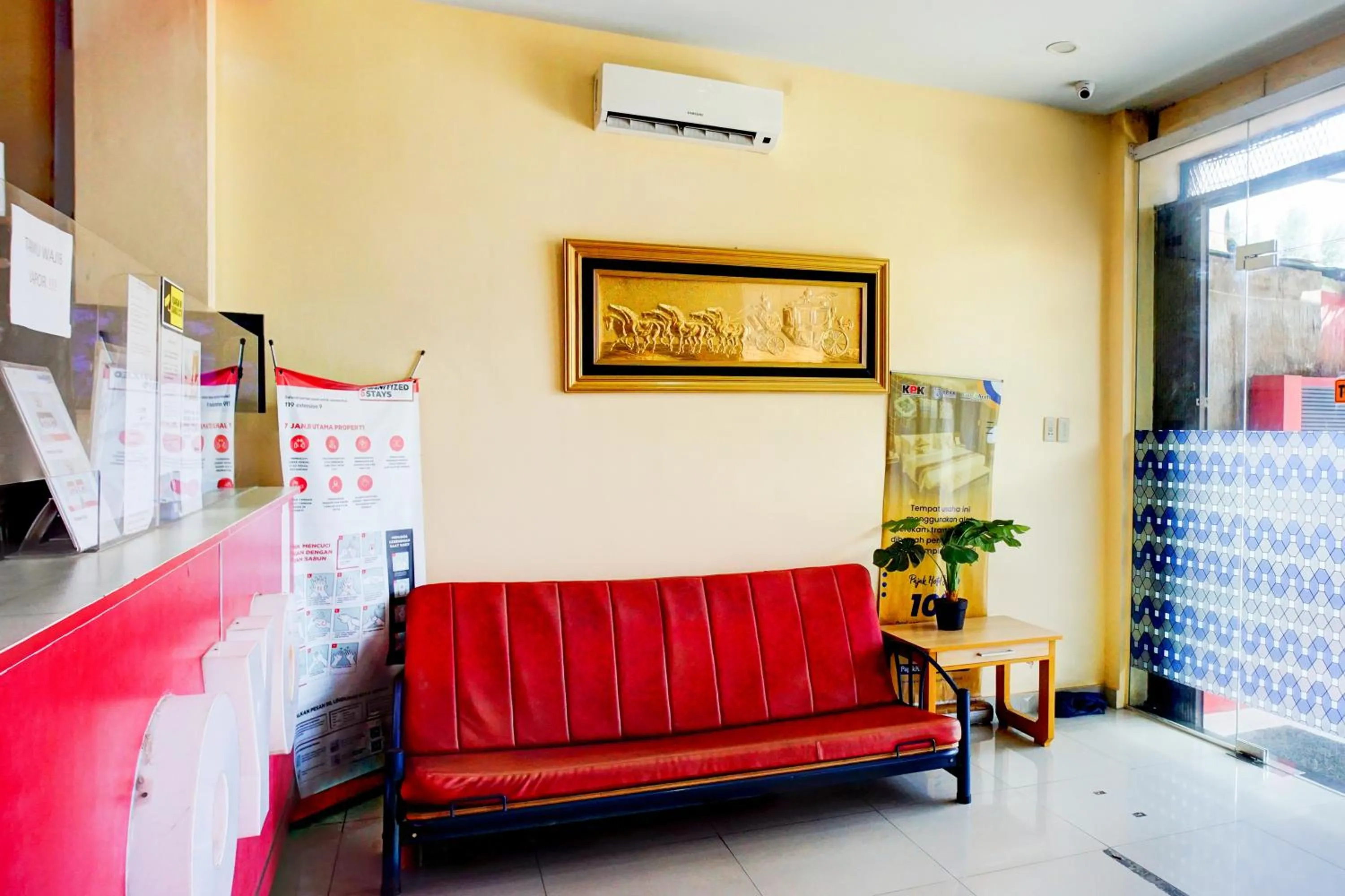 Seating area in Collection O Banda Aceh near Masjid Raya Baiturrahman formerly Hotel Mulana