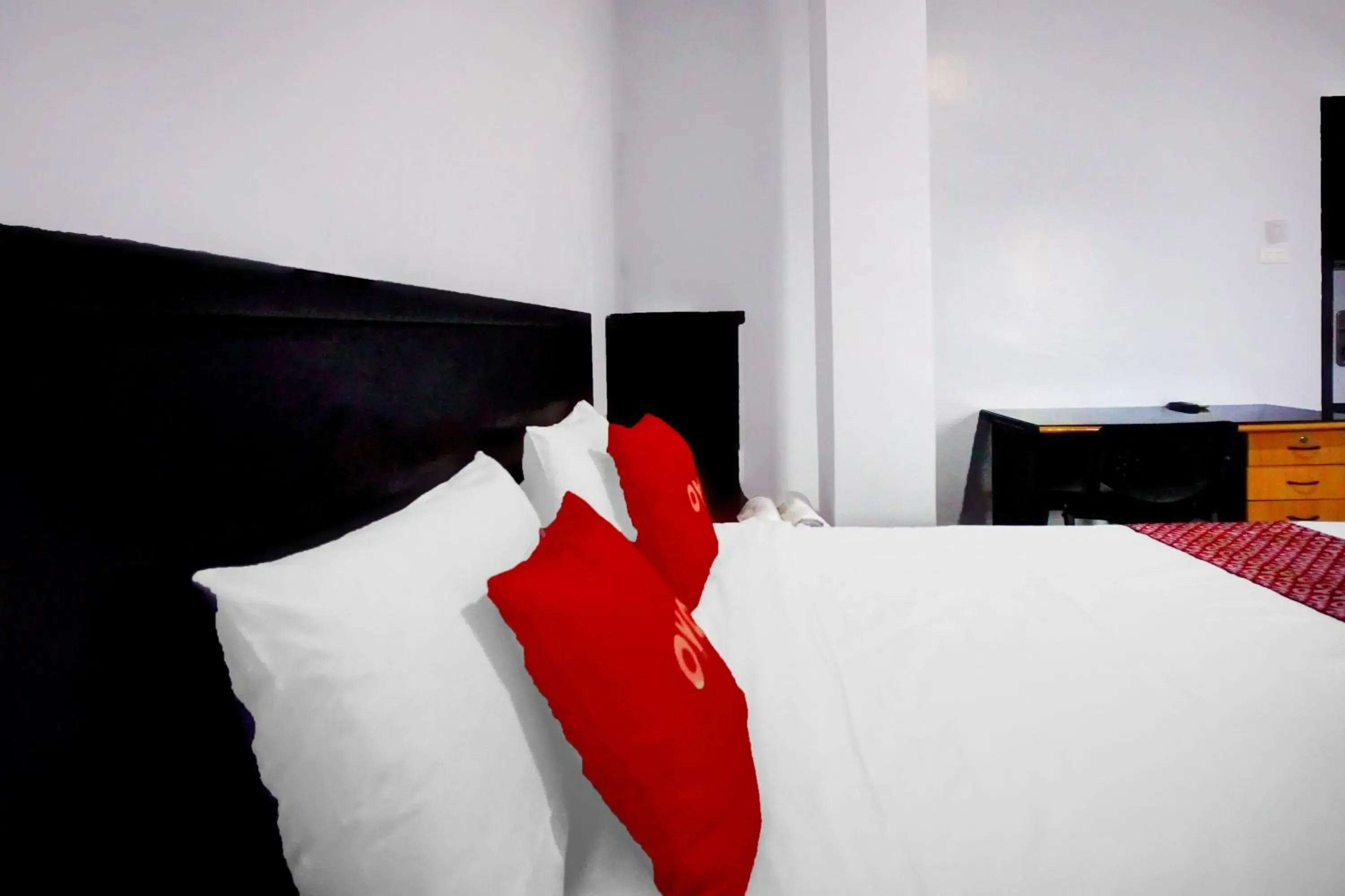 Deluxe Double Room in Collection O Banda Aceh near Masjid Raya Baiturrahman formerly Hotel Mulana Deluxe Double Room in Collection O Banda Aceh near Masjid Raya Baiturrahman formerly Hotel Mulana