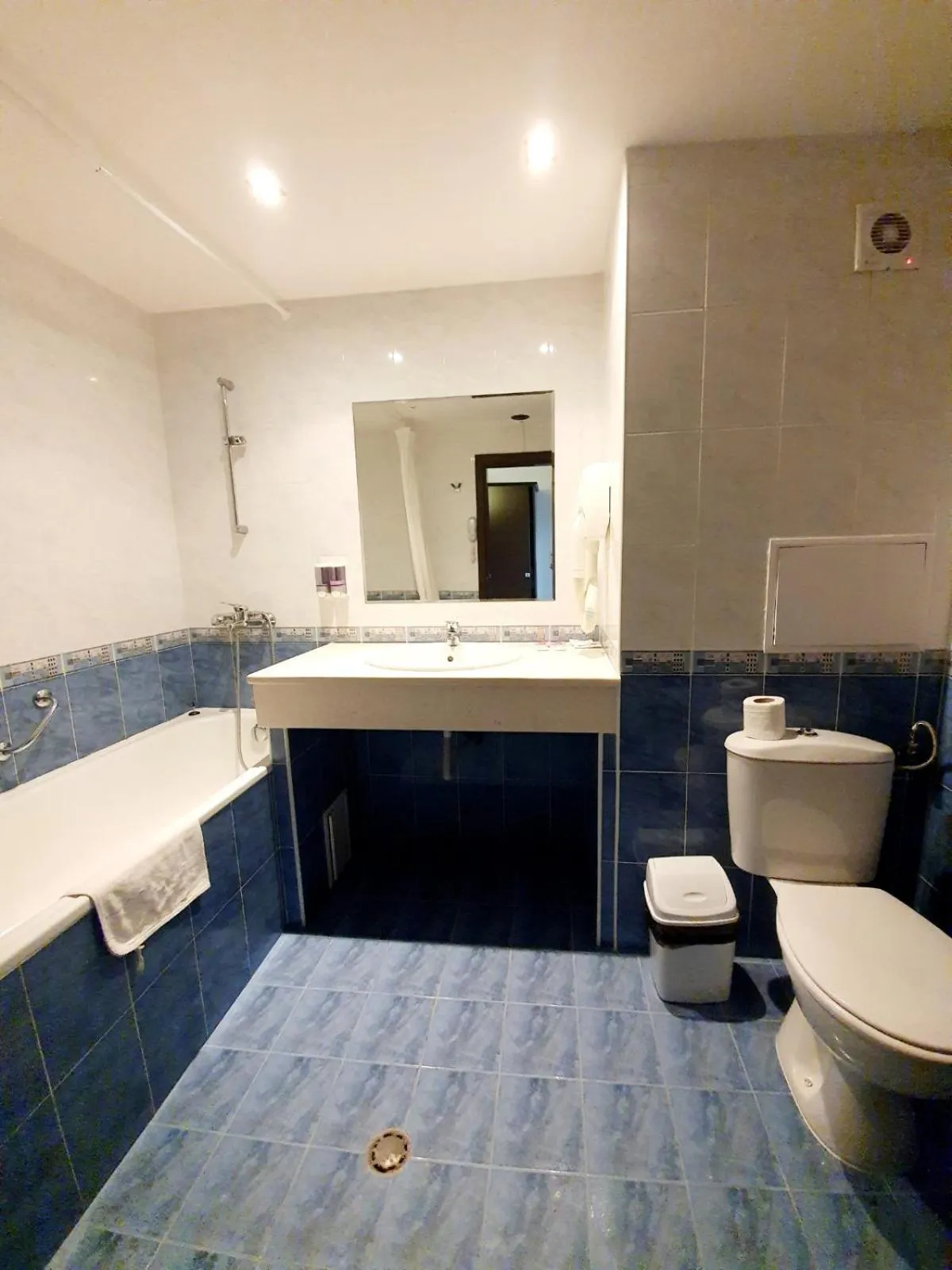 Bathroom in Finlandia Hotel