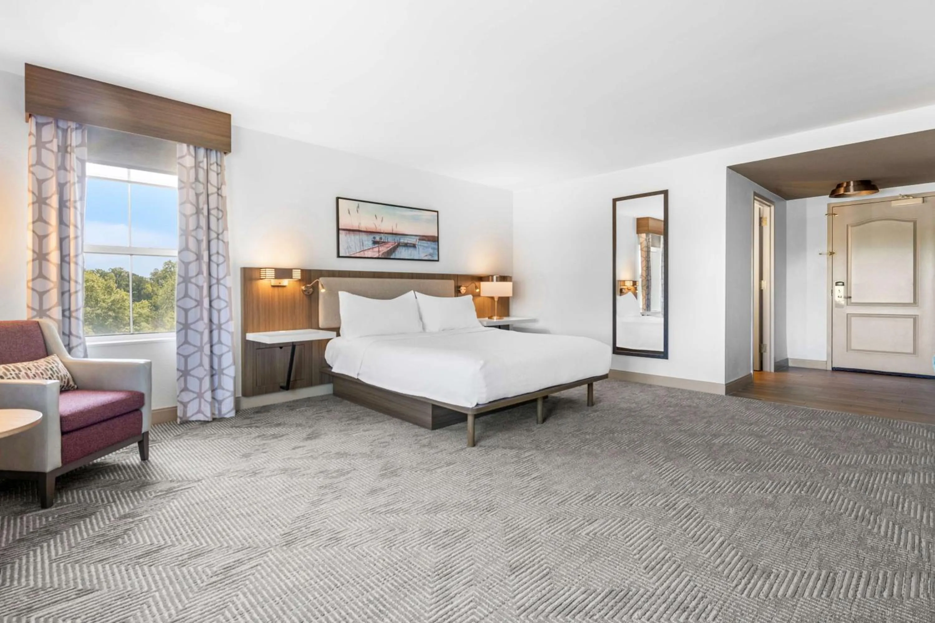 Bed in Hilton Garden Inn Suffolk Riverfront