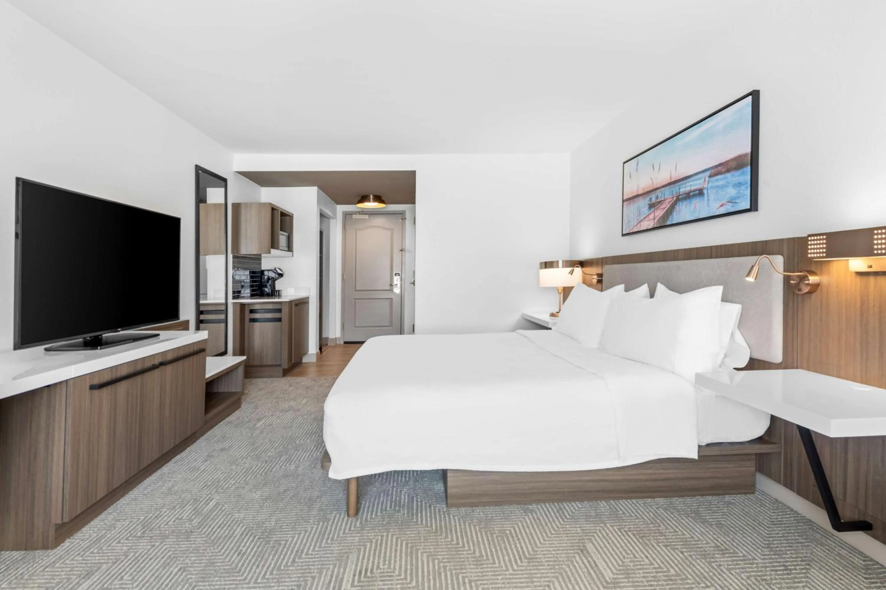 Bed in Hilton Garden Inn Suffolk Riverfront