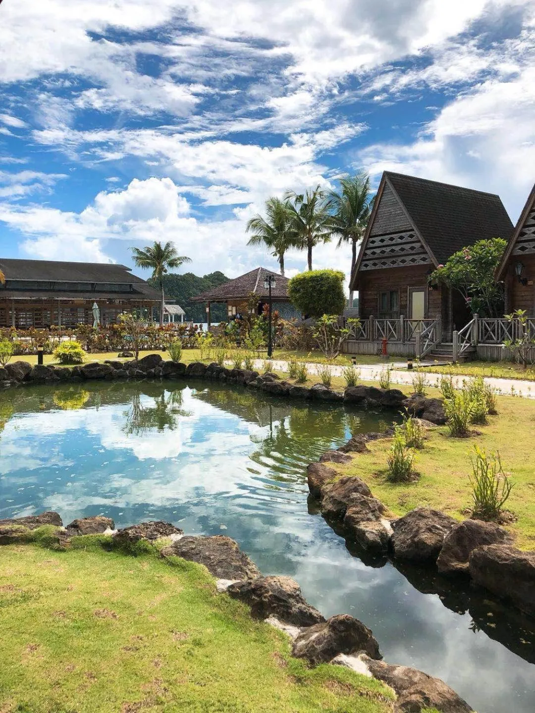 Property building in Island Paradise Resort Club