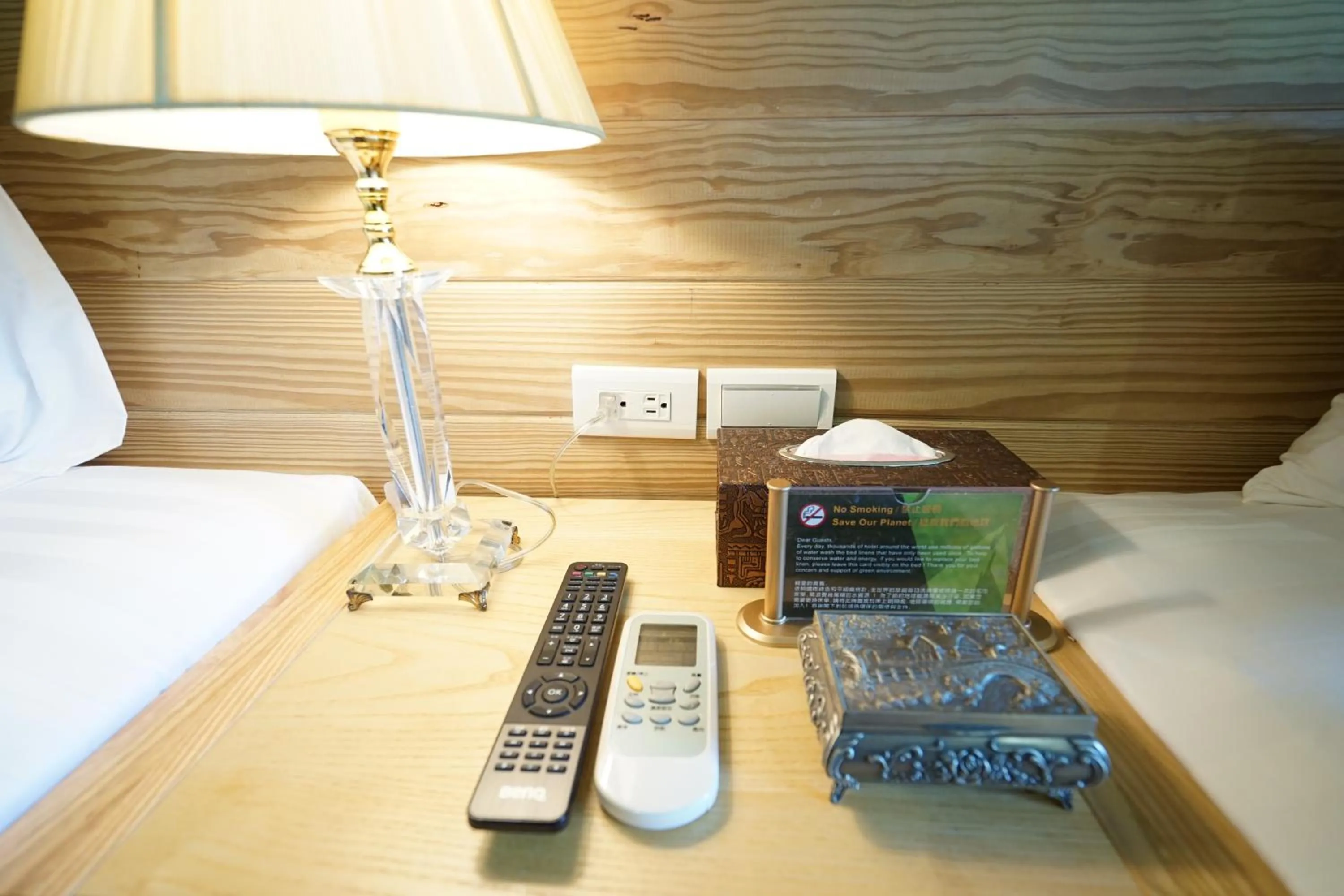 TV and multimedia, Bed in Island Paradise Resort Club
