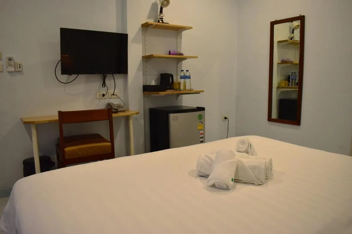 Bedroom, Bed in Greenery Hostel