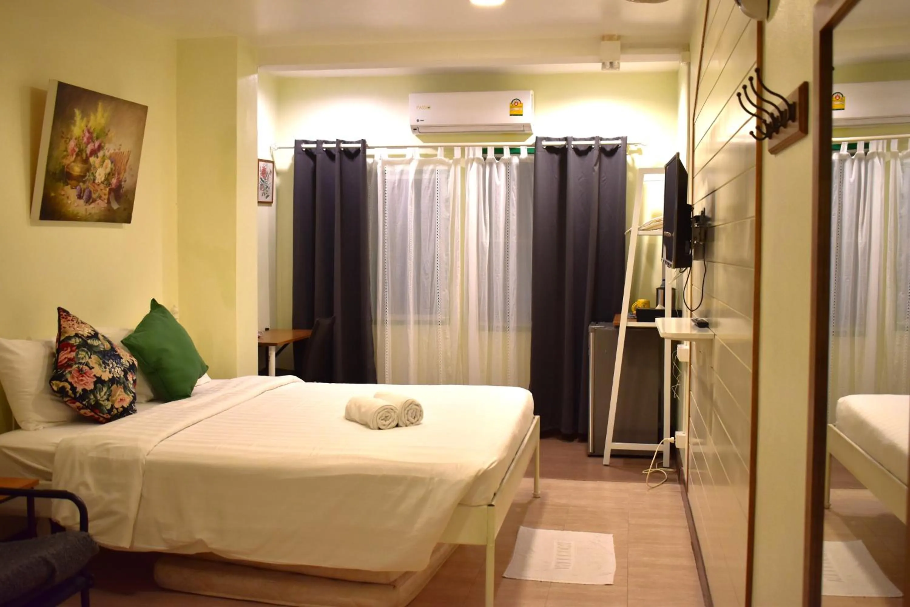 Bedroom, Bed in Greenery Hostel