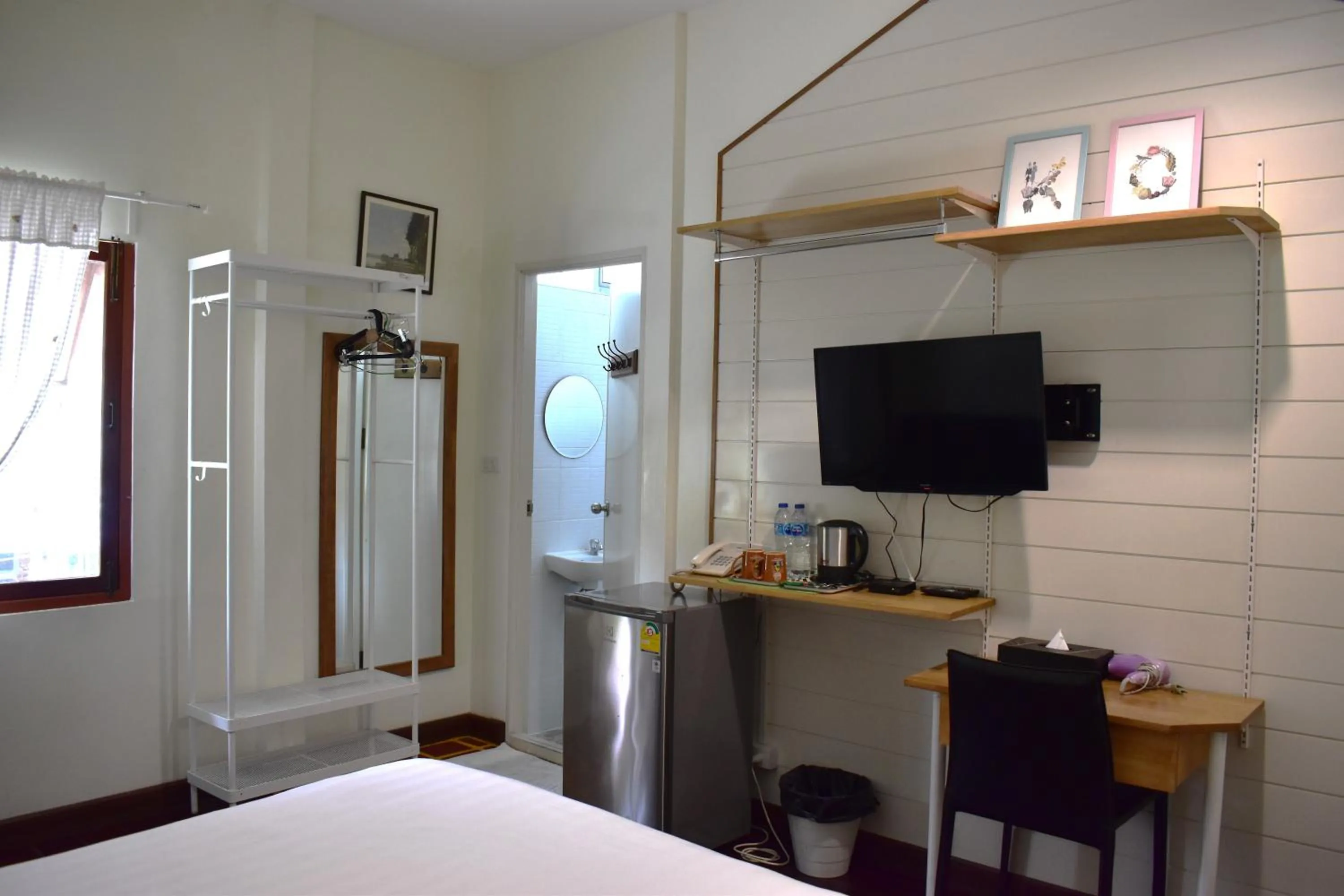 Bedroom, Bed in Greenery Hostel