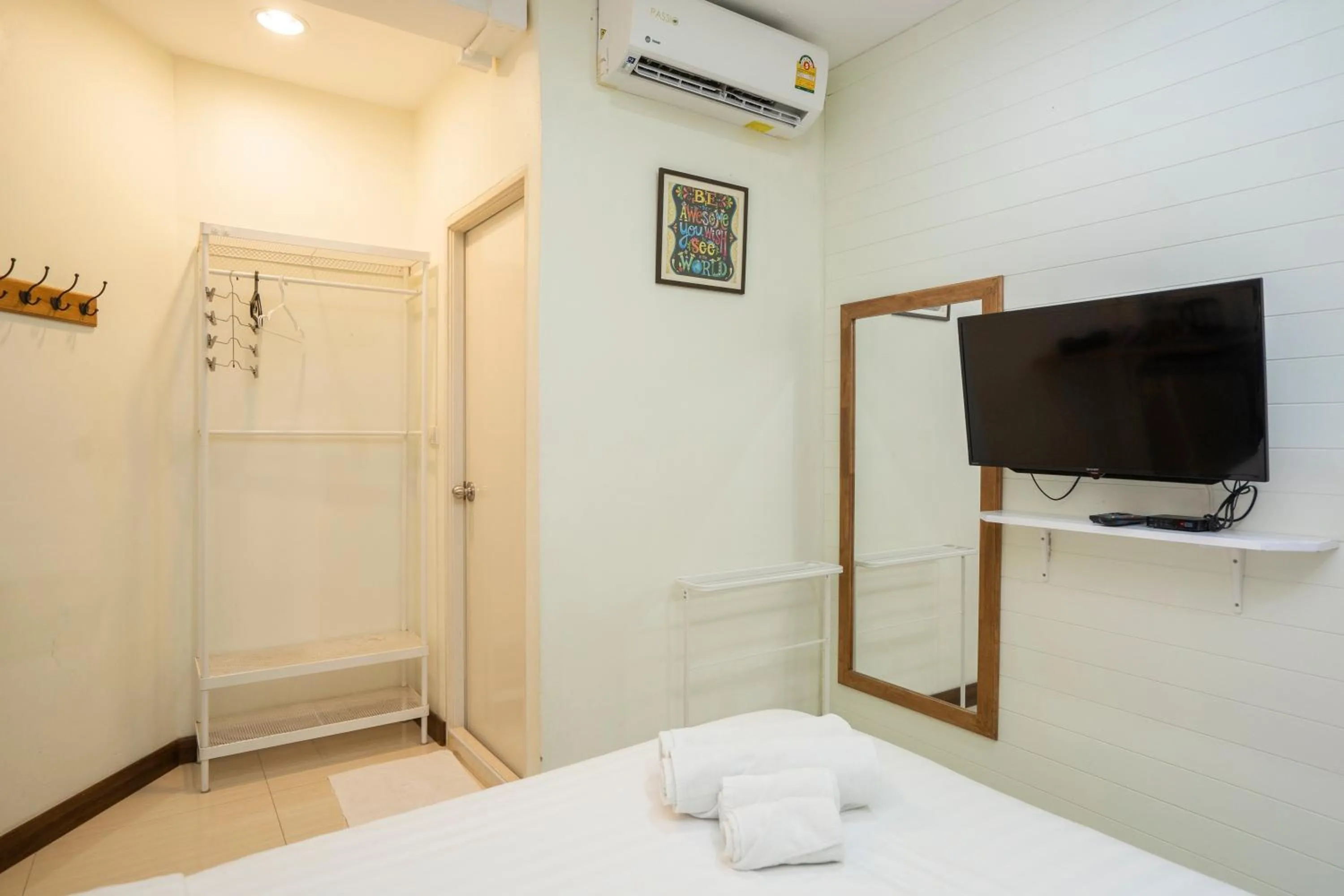 Photo of the whole room, Bed in Greenery Hostel