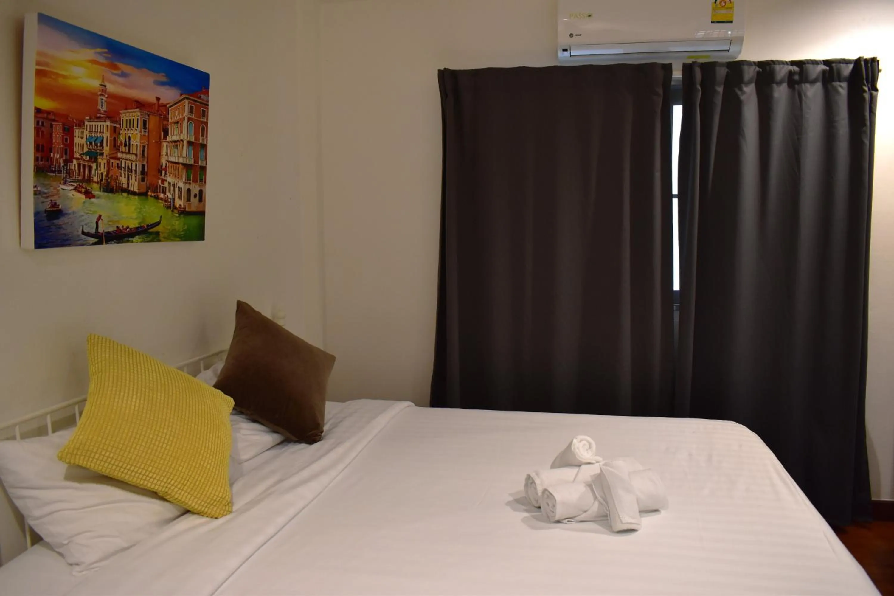 Bedroom, Bed in Greenery Hostel