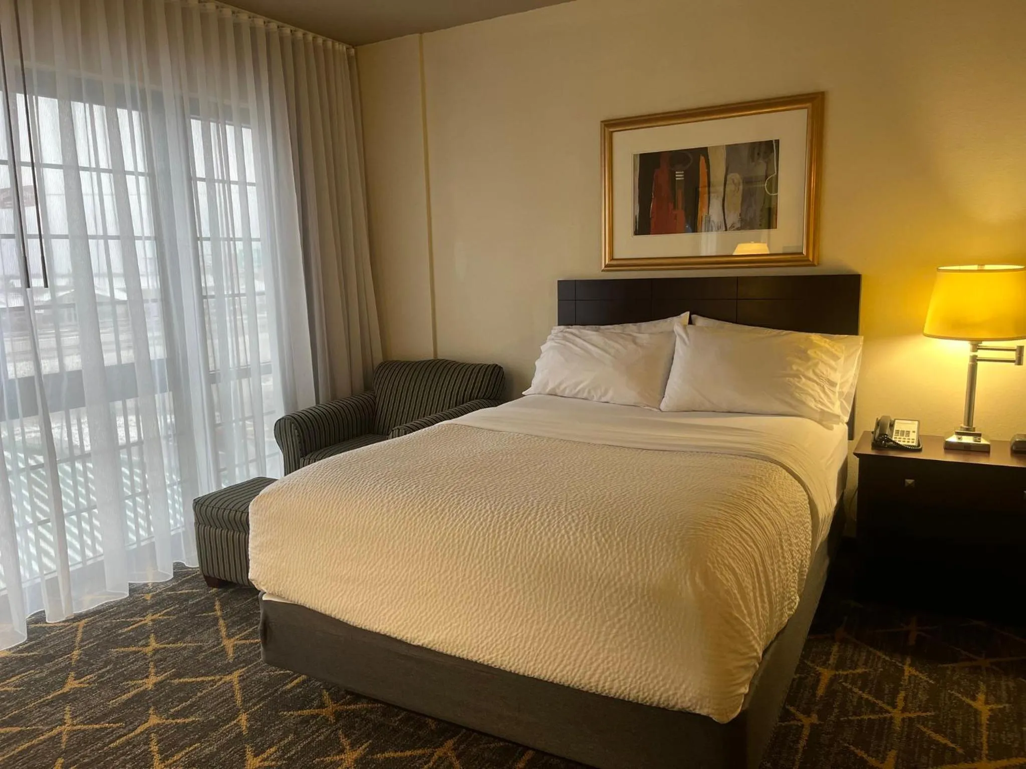 Photo of the whole room, Bed in Holiday Inn & Suites Springfield - I-44 by IHG