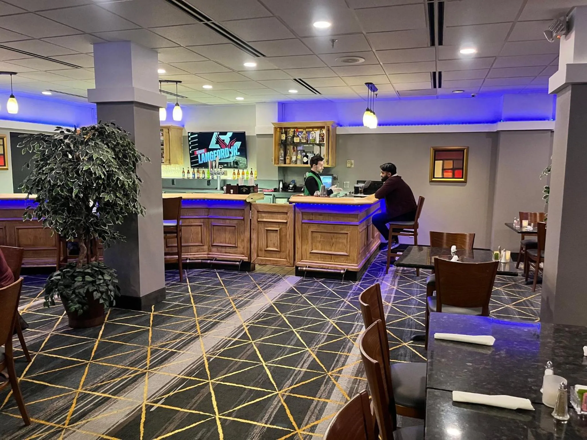 Lounge or bar in Holiday Inn & Suites Springfield - I-44 by IHG