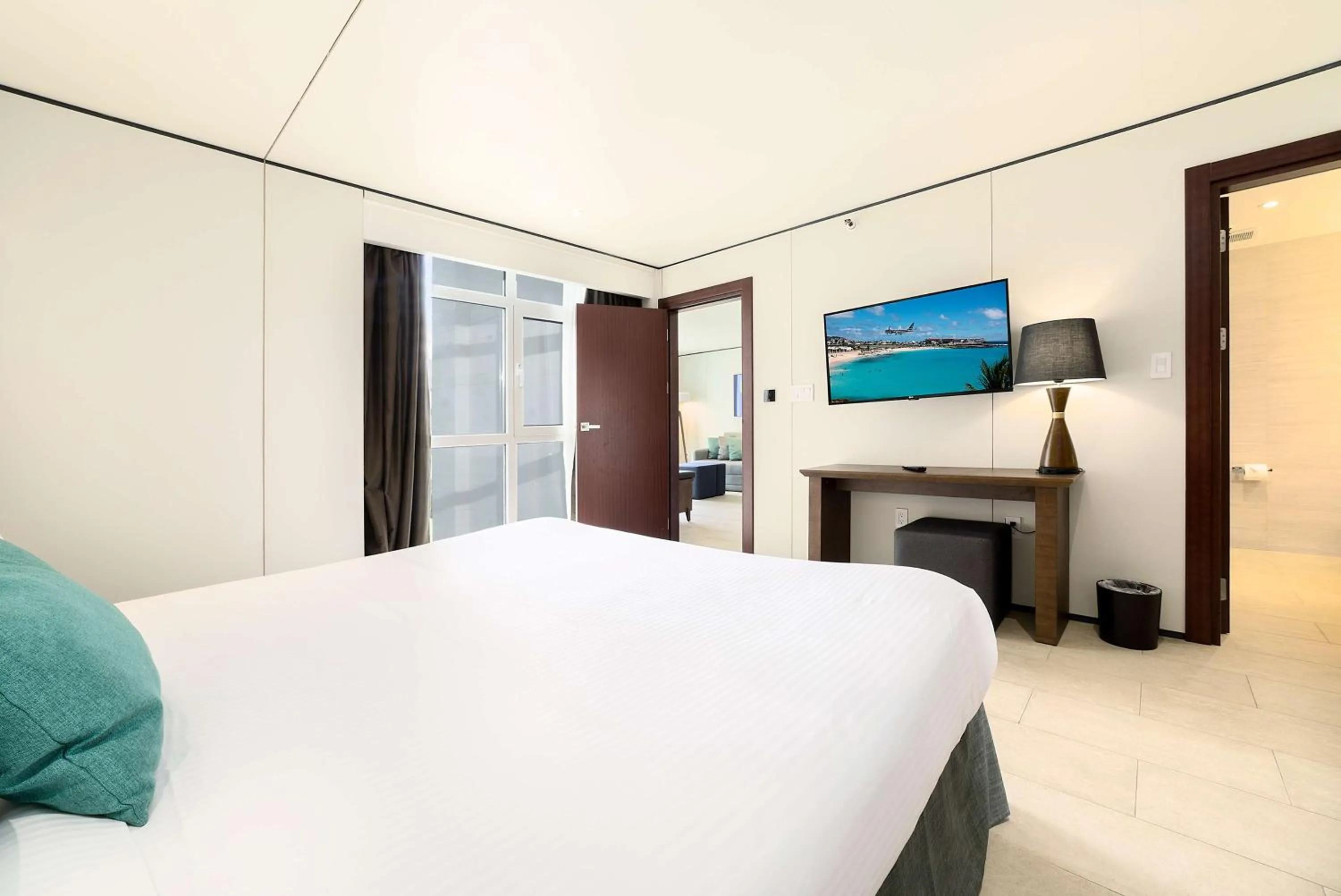 Photo of the whole room, Bed in Sonesta Maho Beach All Inclusive Resort Casino & Spa