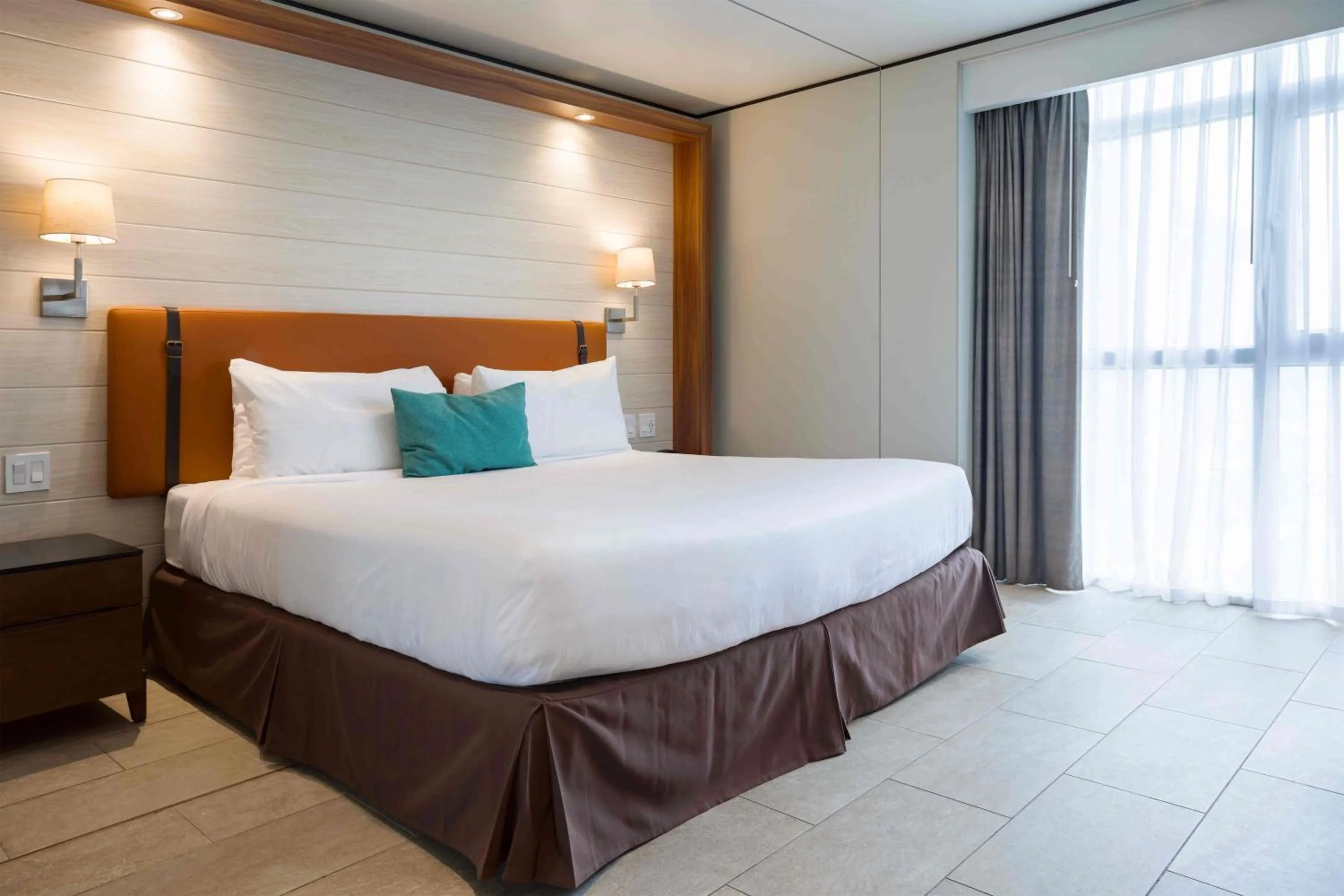 Photo of the whole room, Bed in Sonesta Maho Beach All Inclusive Resort Casino & Spa