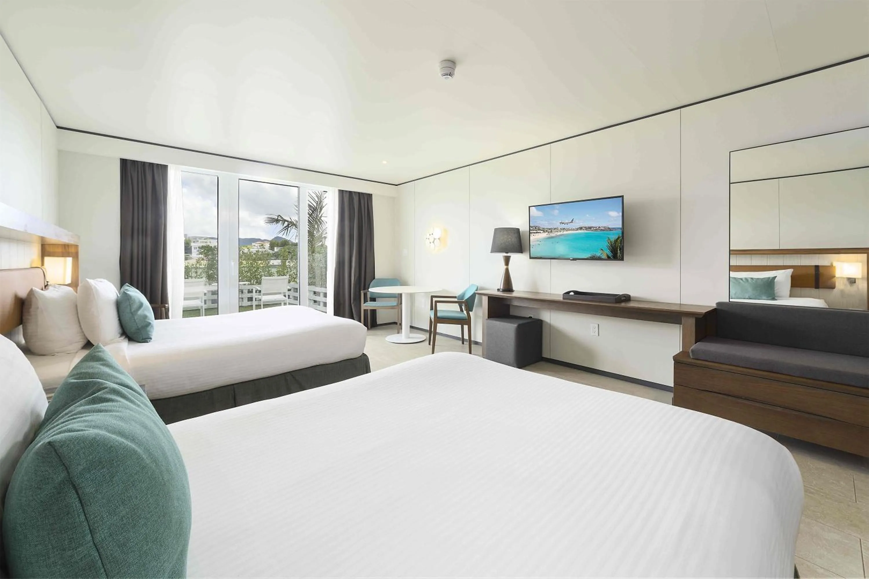 Bedroom, Bed in Sonesta Maho Beach All Inclusive Resort Casino & Spa
