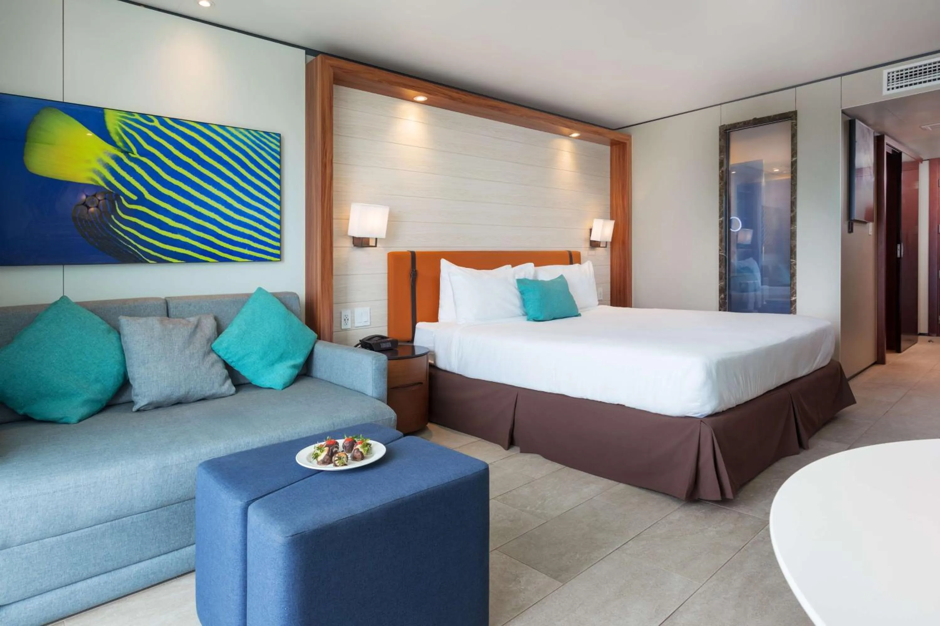 Bedroom, Bed in Sonesta Maho Beach All Inclusive Resort Casino & Spa