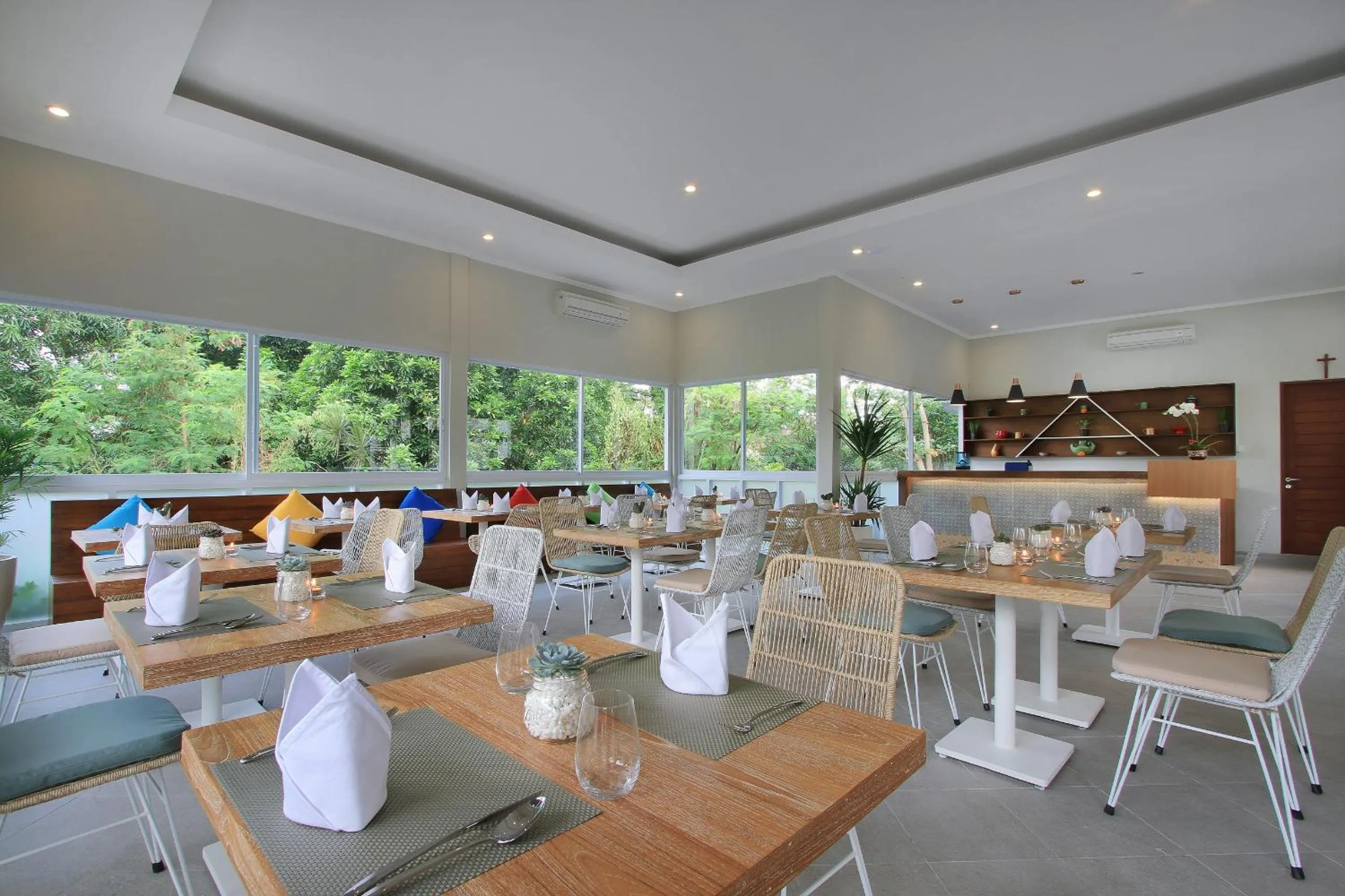 Restaurant/places to eat in Tapa Tepi Kali Canggu