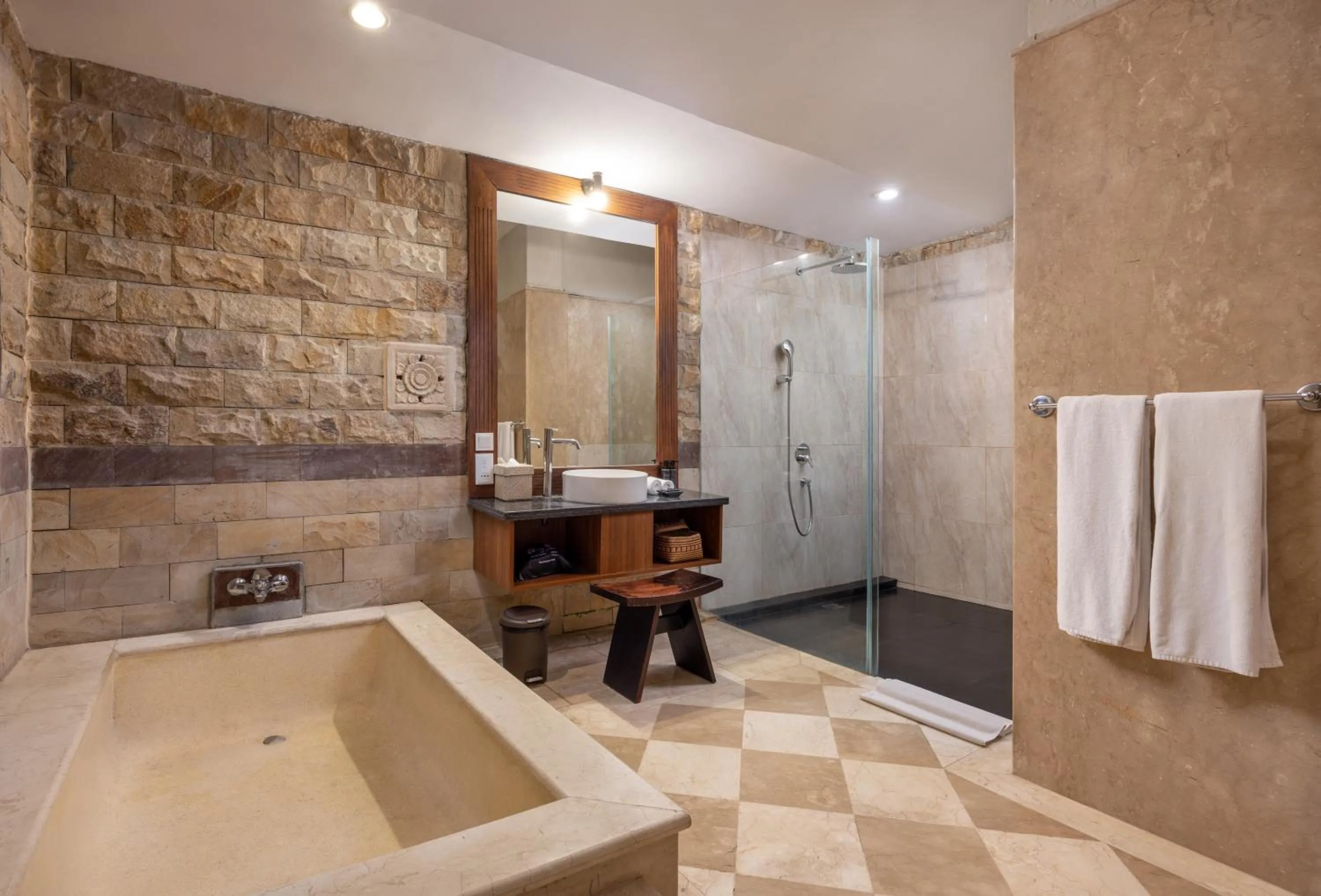 Bathroom in Tapa Tepi Kali Canggu