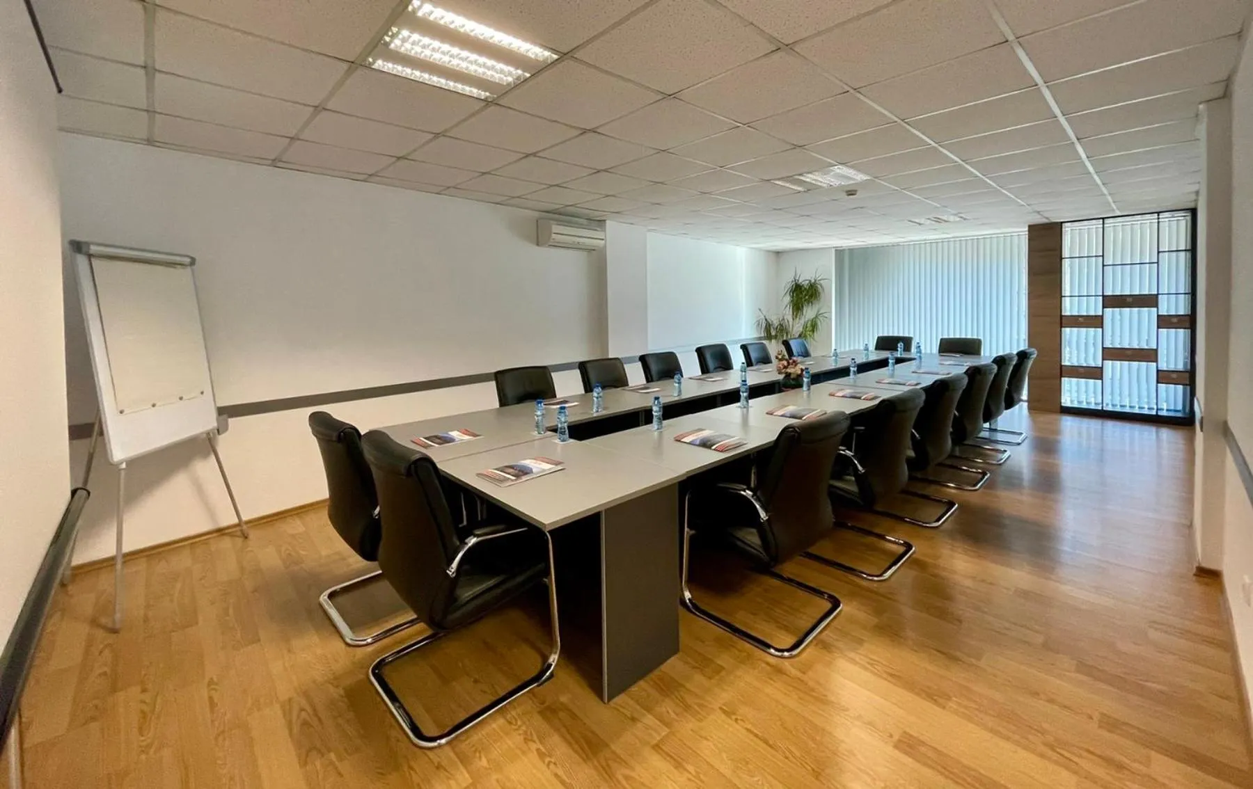 Meeting/conference room in Expo Hotel