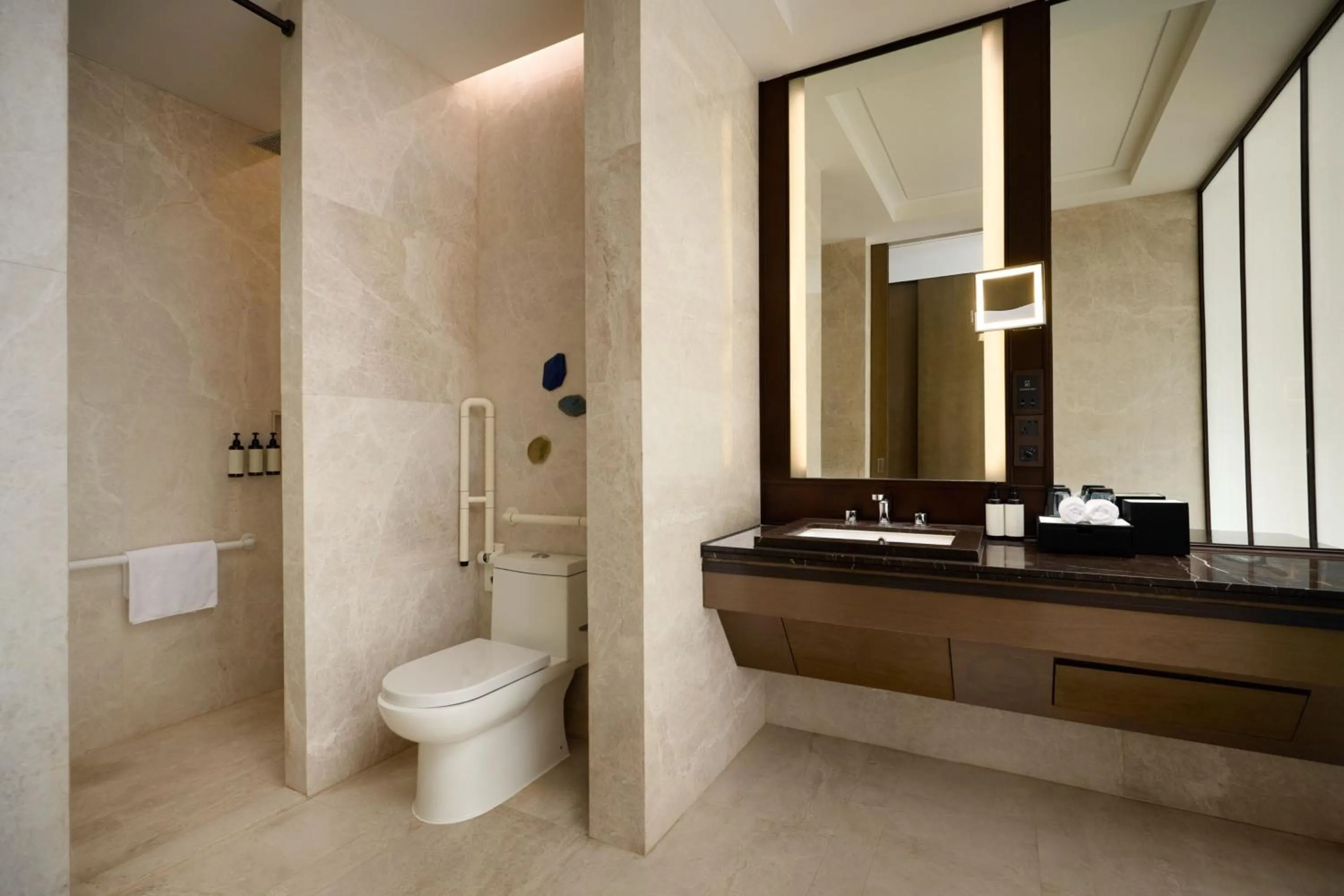 Bathroom in Grand New Century Hotel, Hangzhou Boao, A Tribute Portfolio Hotel