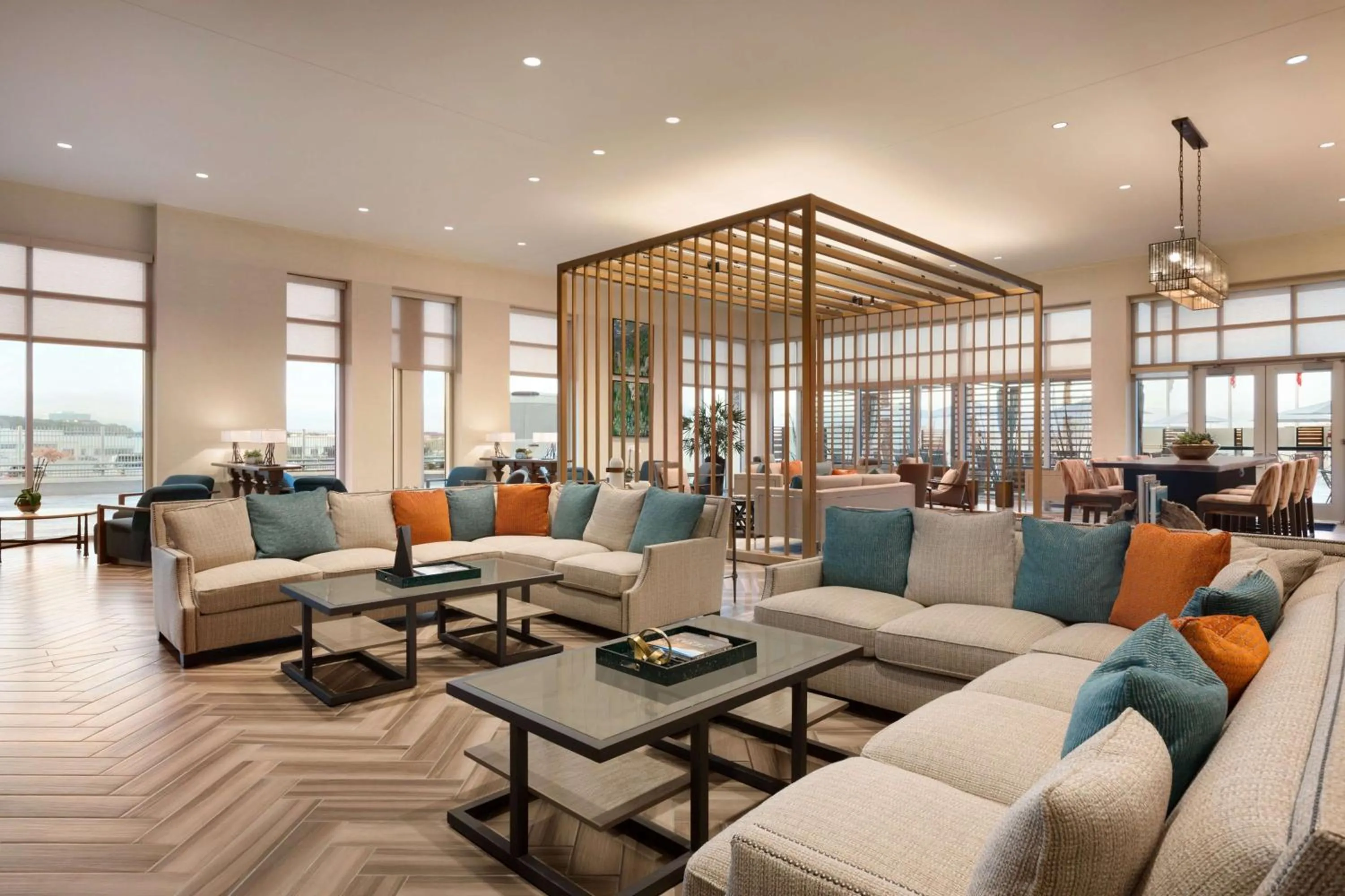 Lobby or reception in Embassy Suites By Hilton San Antonio Landmark