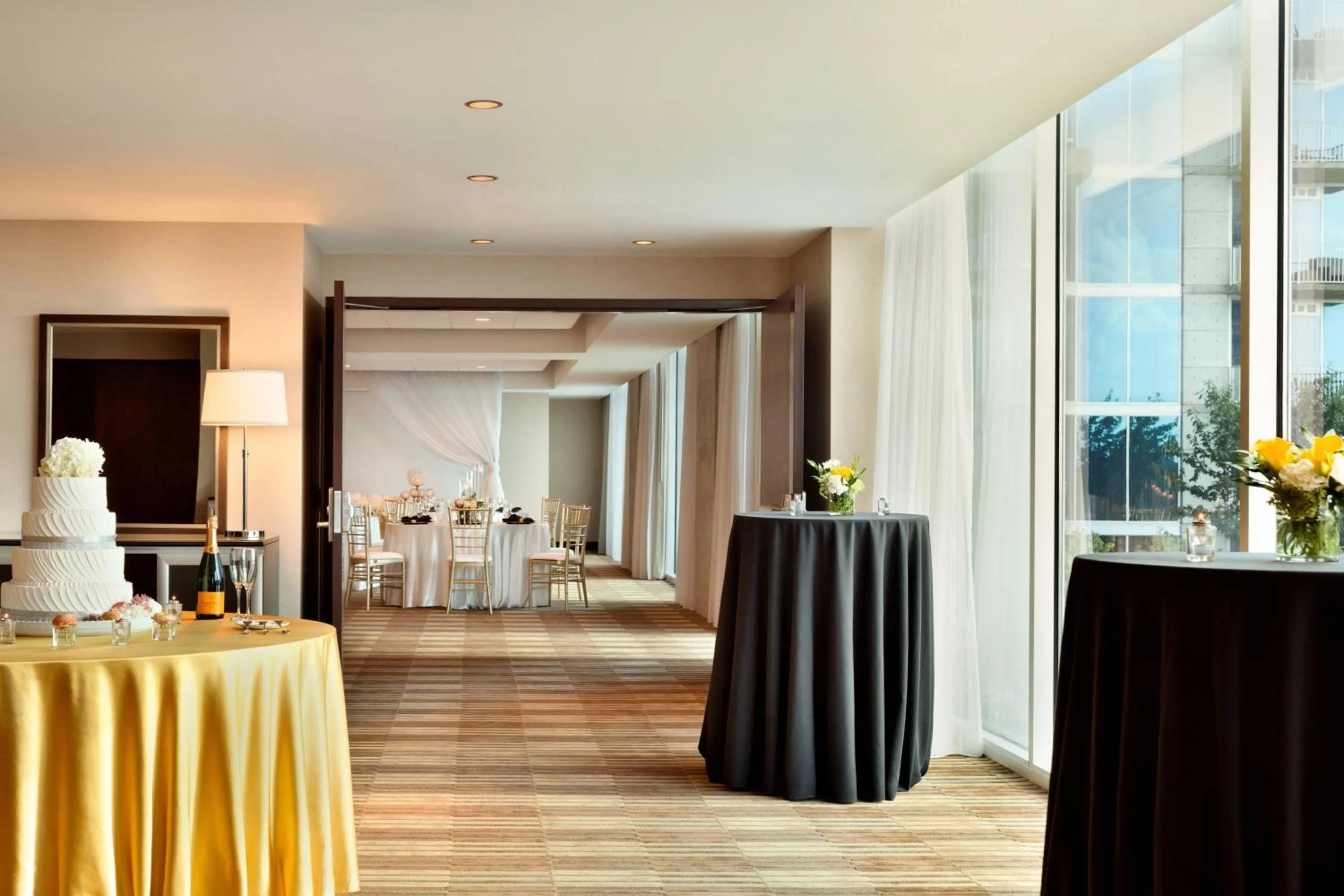 Meeting/conference room in Twelve Downtown, Autograph Collection