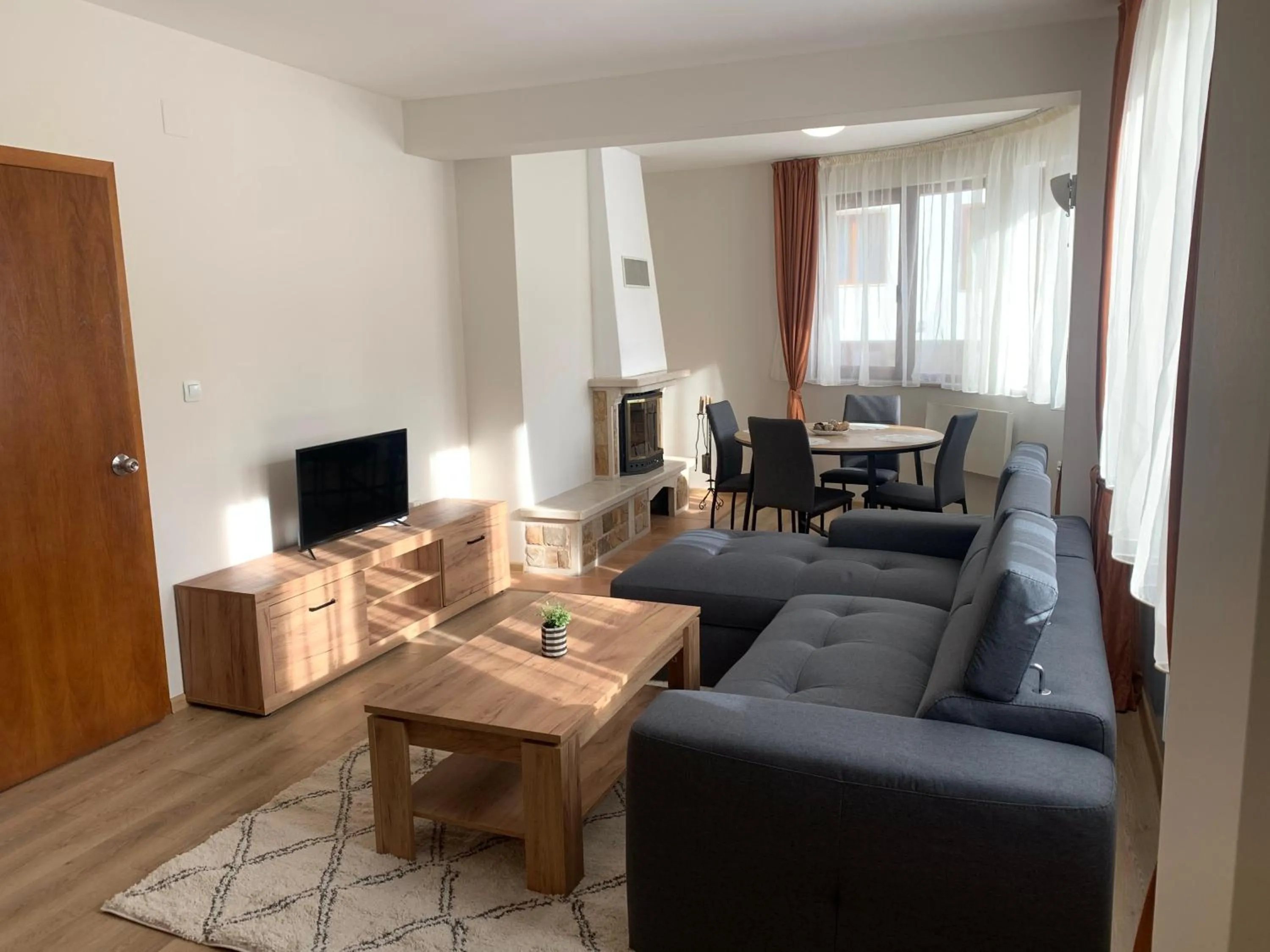 Photo of the whole room in The Castle Complex