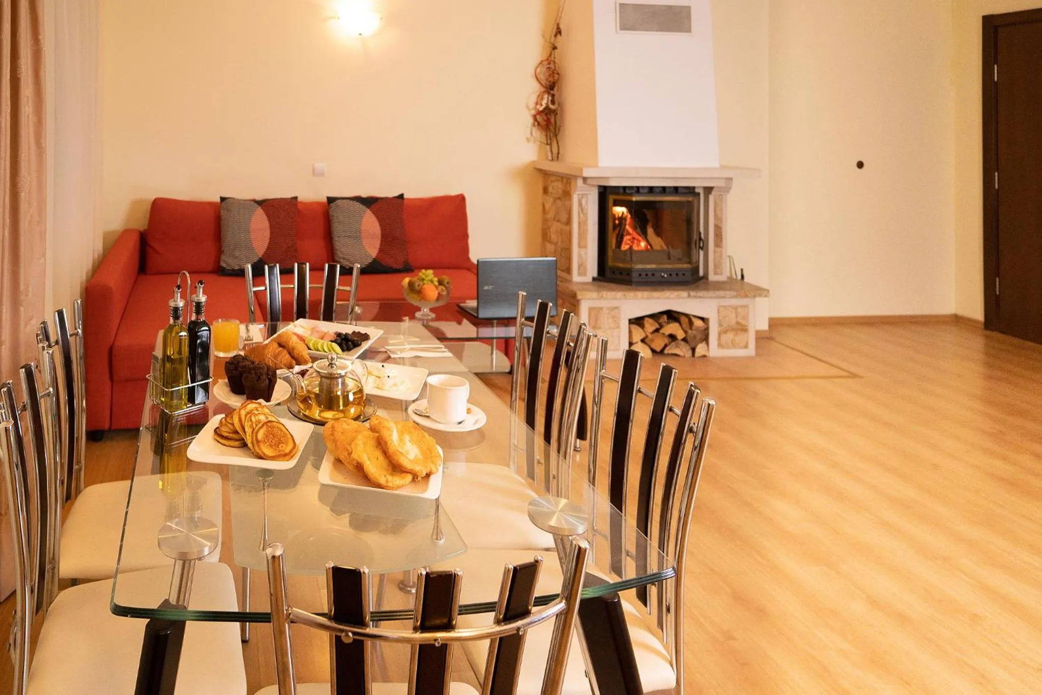 Photo of the whole room in The Castle Complex