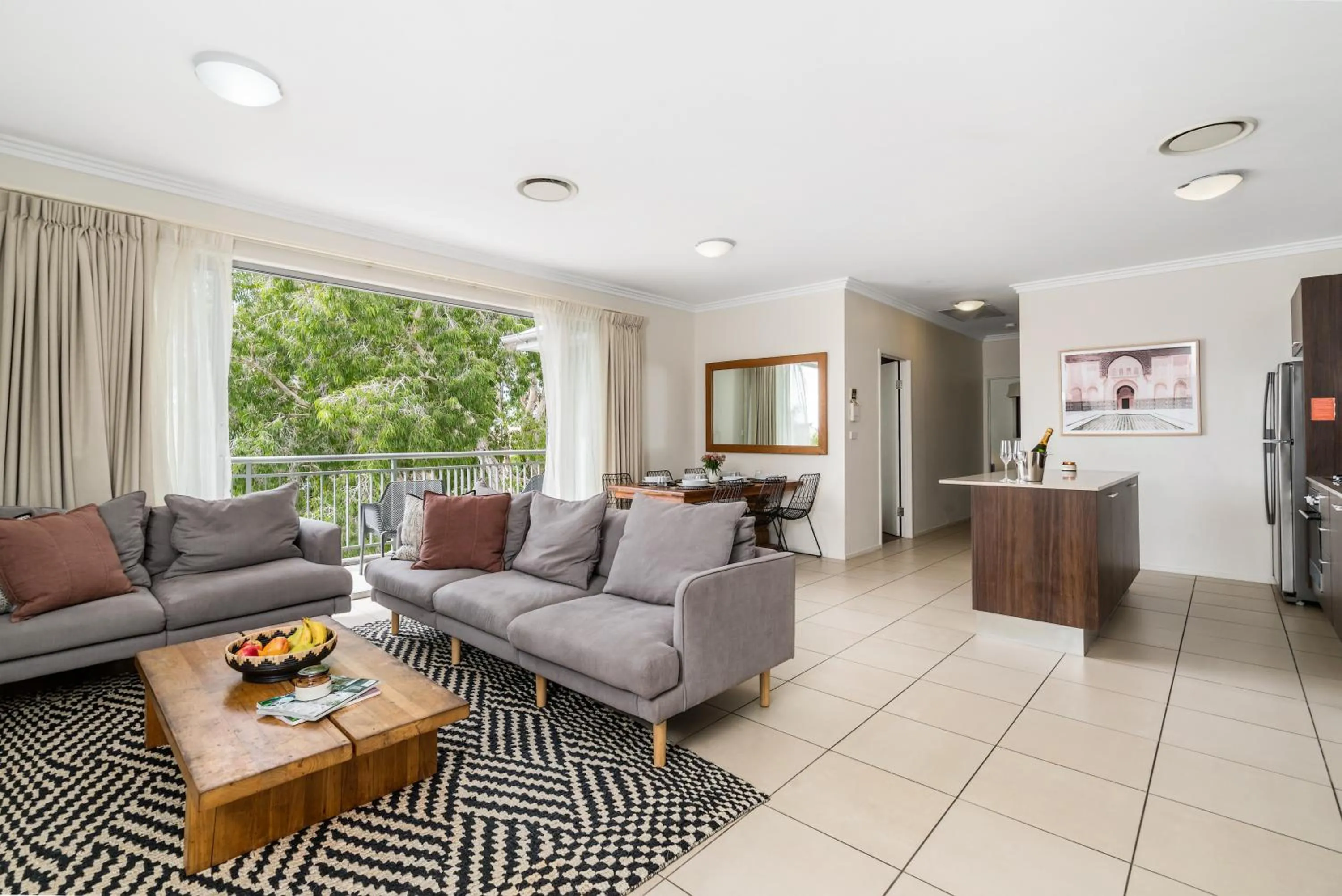 Living room in Byron Bay Hotel and Apartments