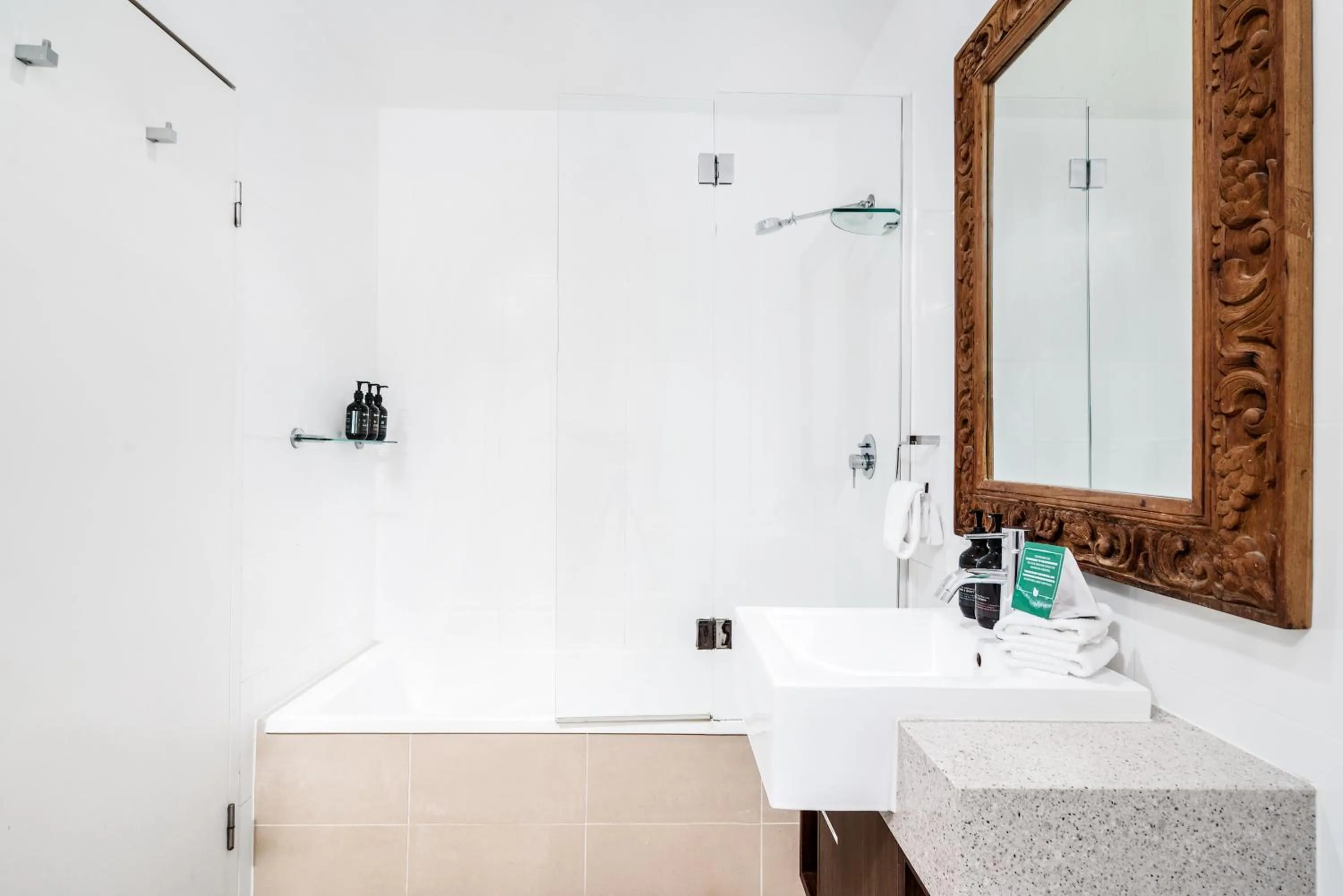 Bathroom in Byron Bay Hotel and Apartments