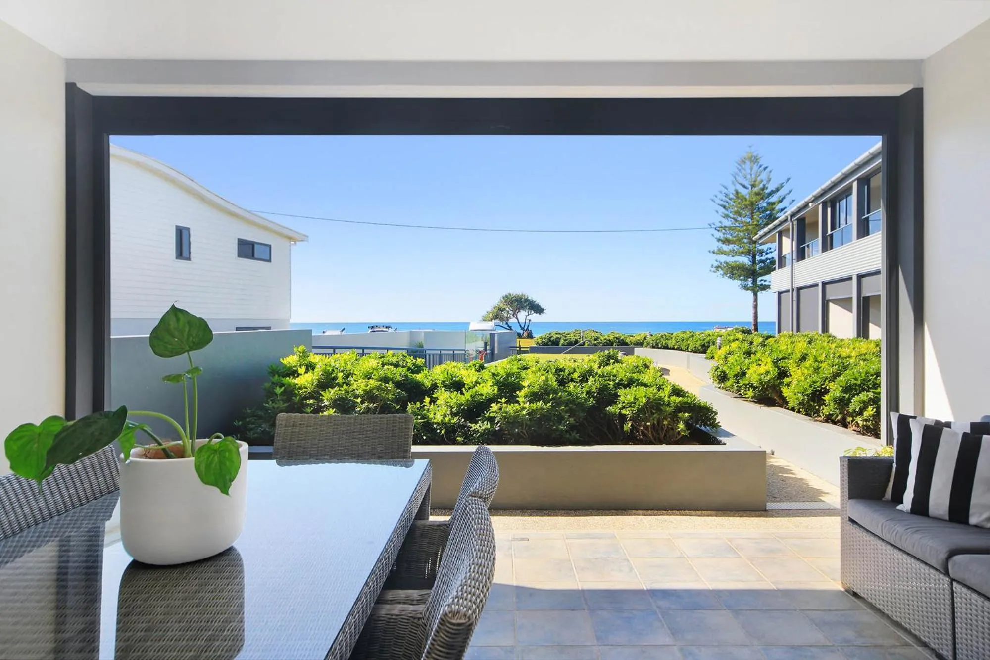 Patio in Lennox Holiday Apartments