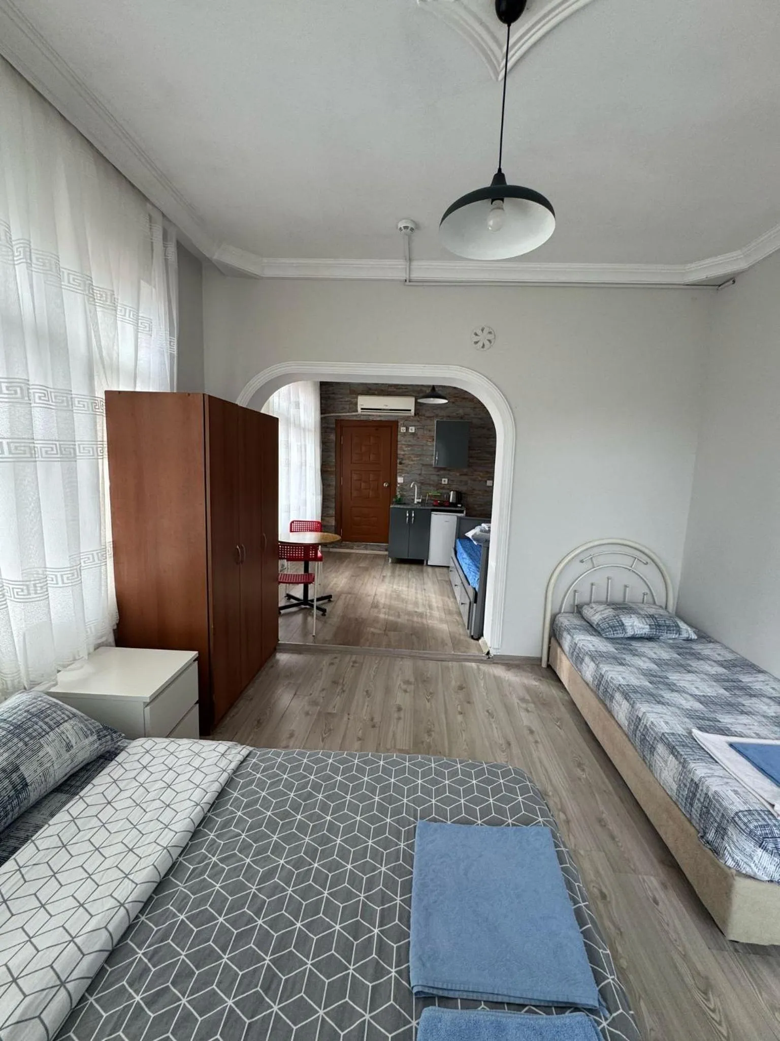 Photo of the whole room, Bed in Erkal Pension