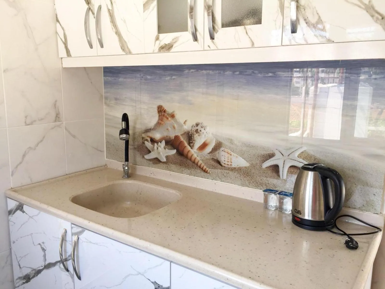 Kitchen or kitchenette in Erkal Pension