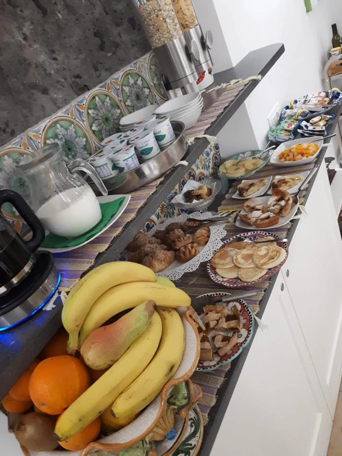 Breakfast in Villa Manning Relais