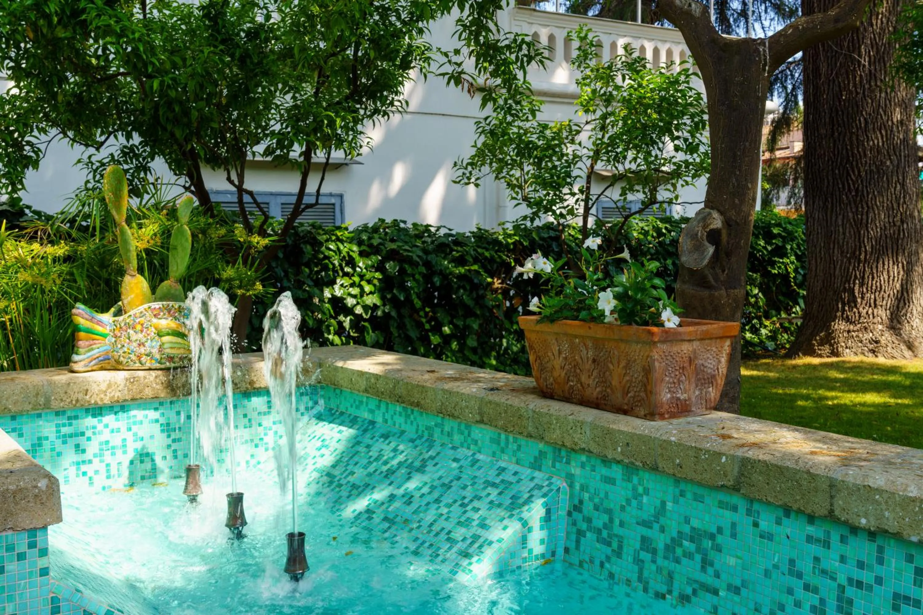 Swimming pool in Villa Manning Relais