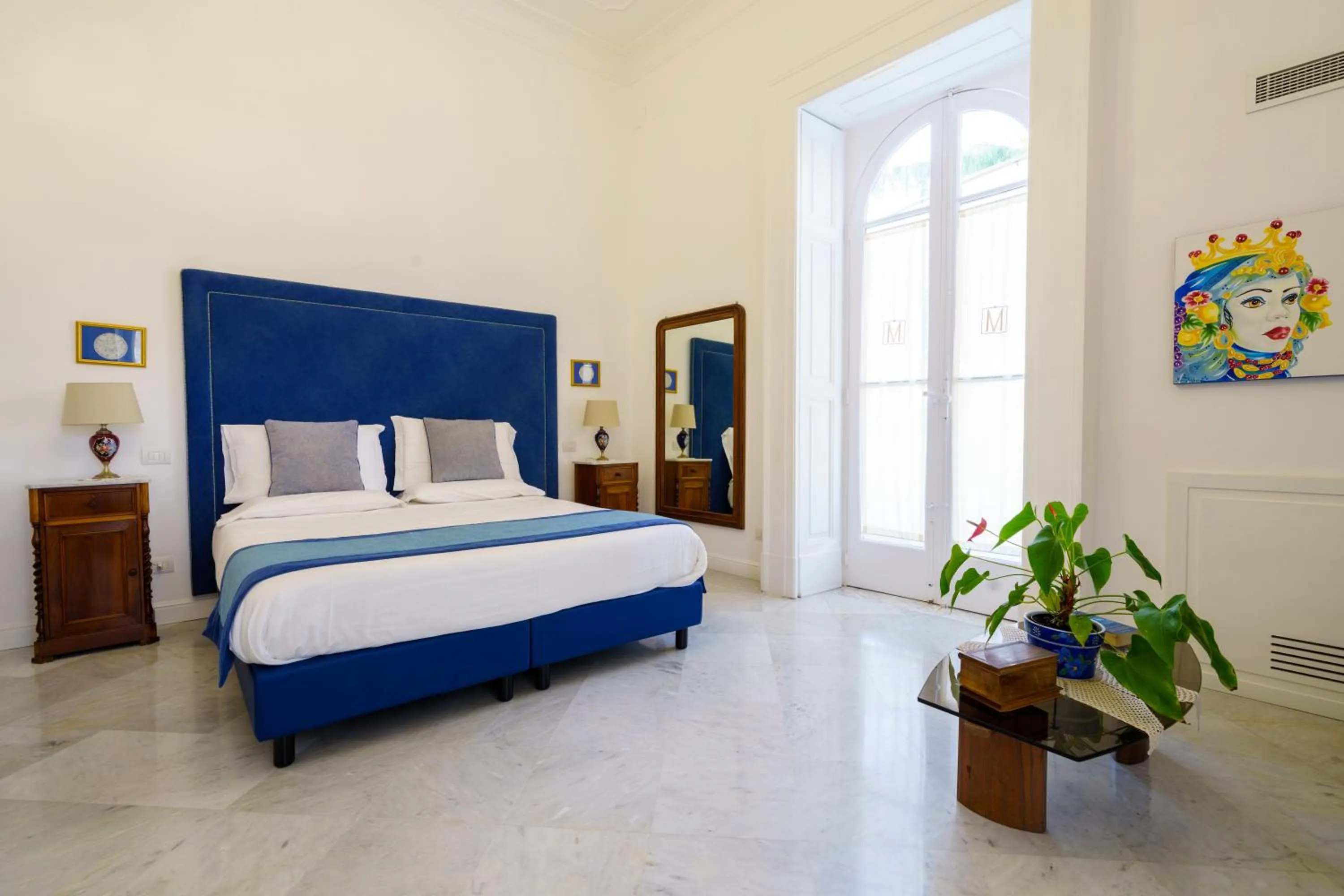 Photo of the whole room, Bed in Villa Manning Relais