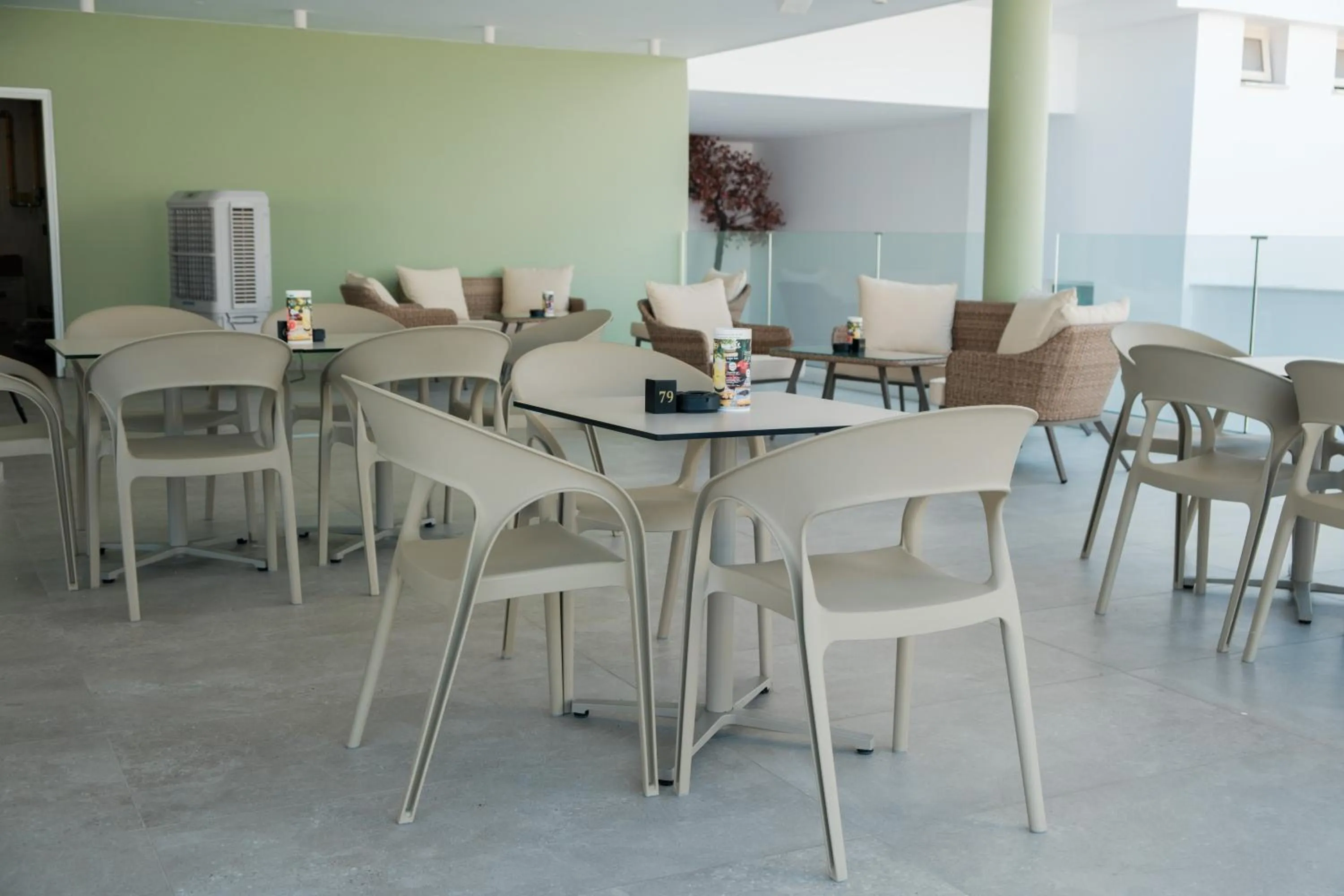 Restaurant/places to eat in Abacus Suites