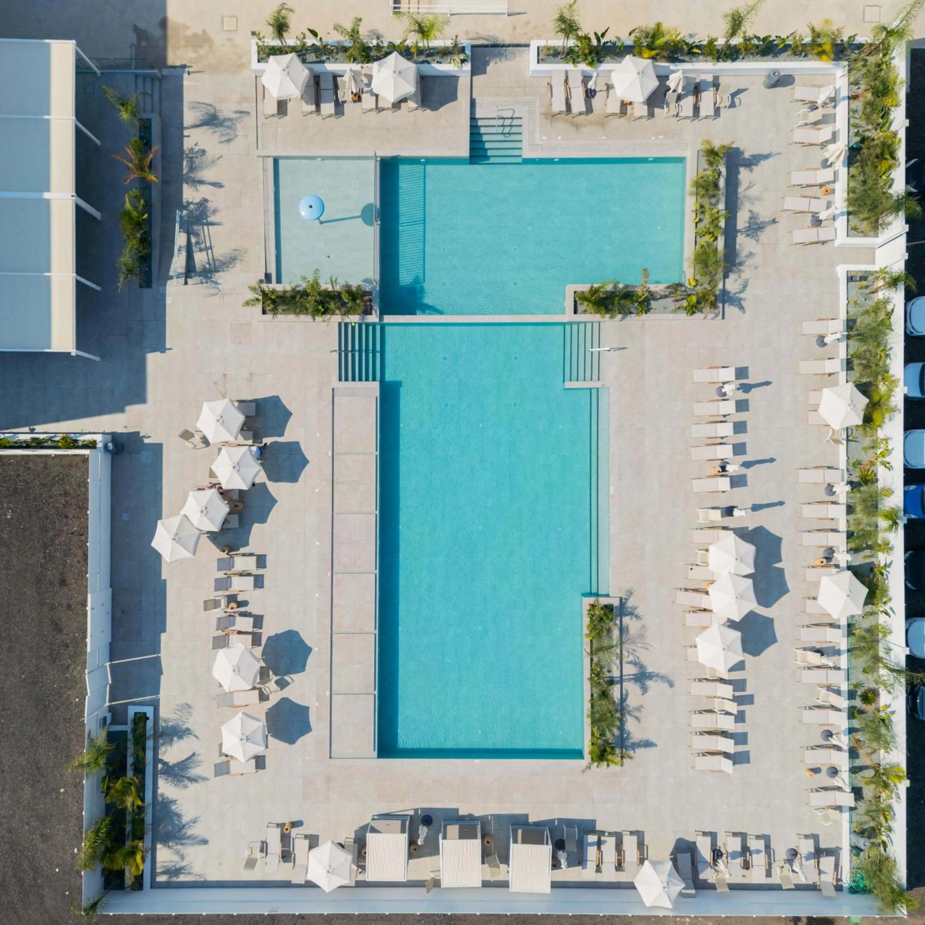 Restaurant/places to eat in Abacus Suites