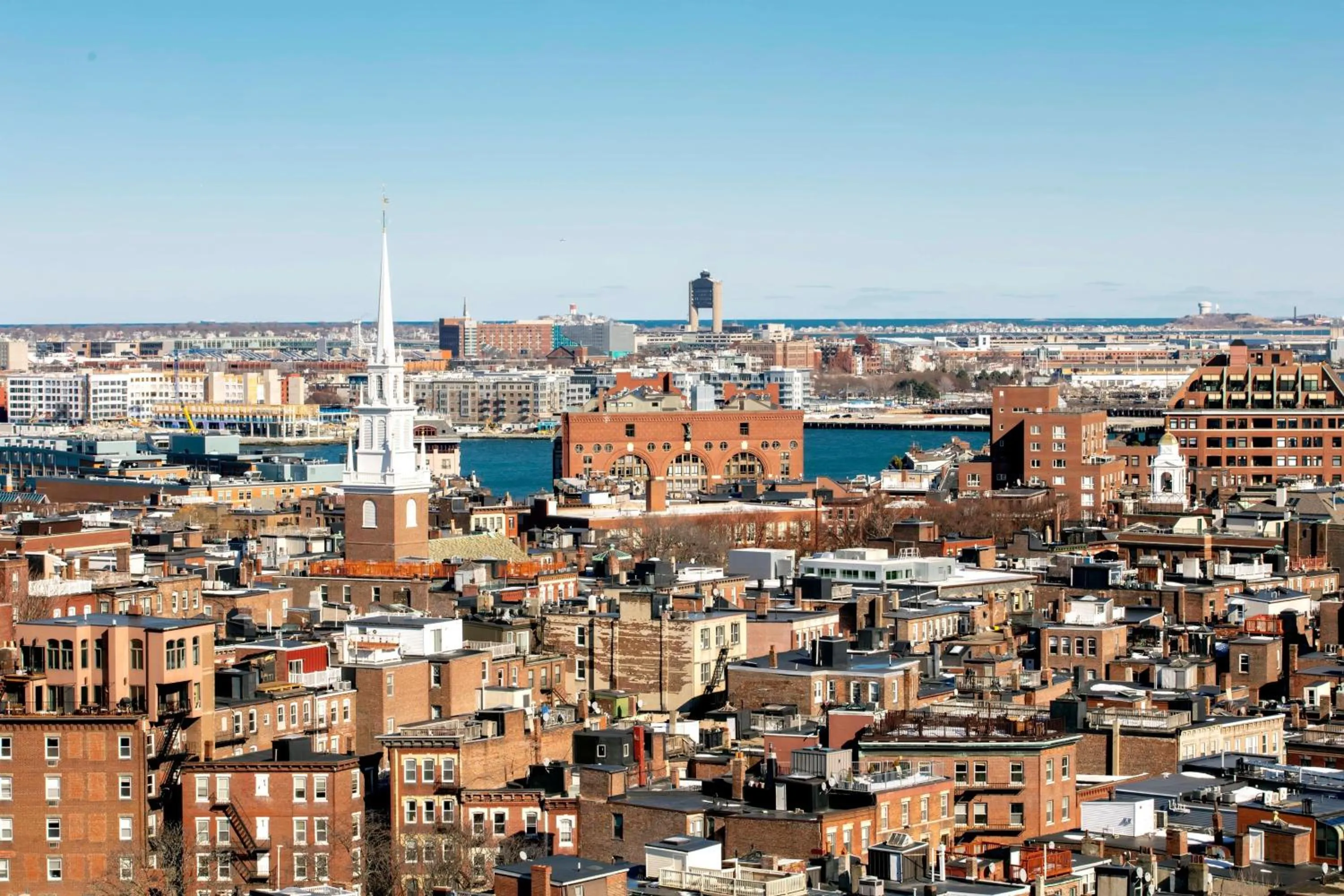 Photo of the whole room in Courtyard Boston Downtown/North Station