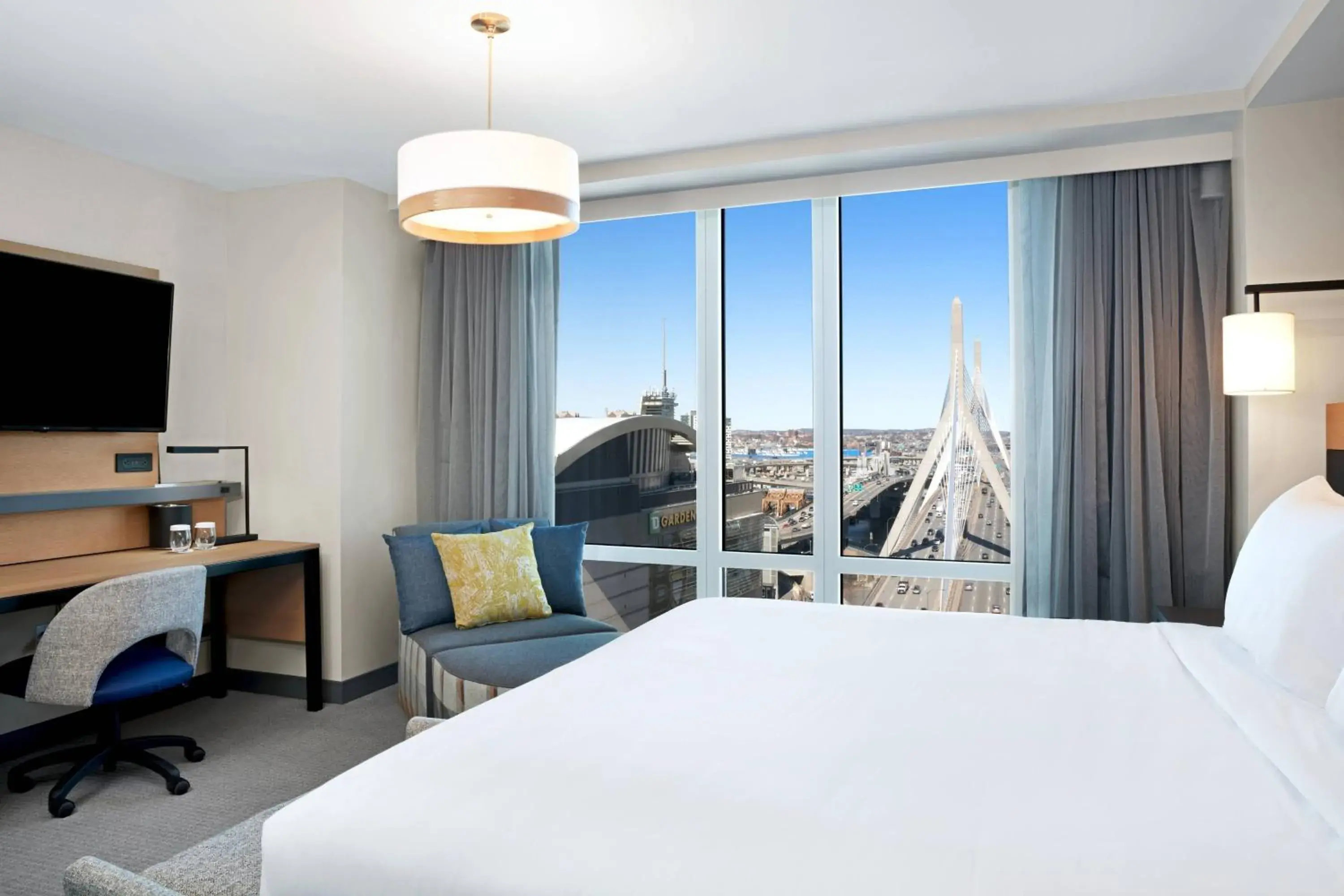 King Room with Sofa Bed - Hearing Accessible in Courtyard Boston Downtown/North Station King Room with Sofa Bed - Hearing Accessible in Courtyard Boston Downtown/North Station