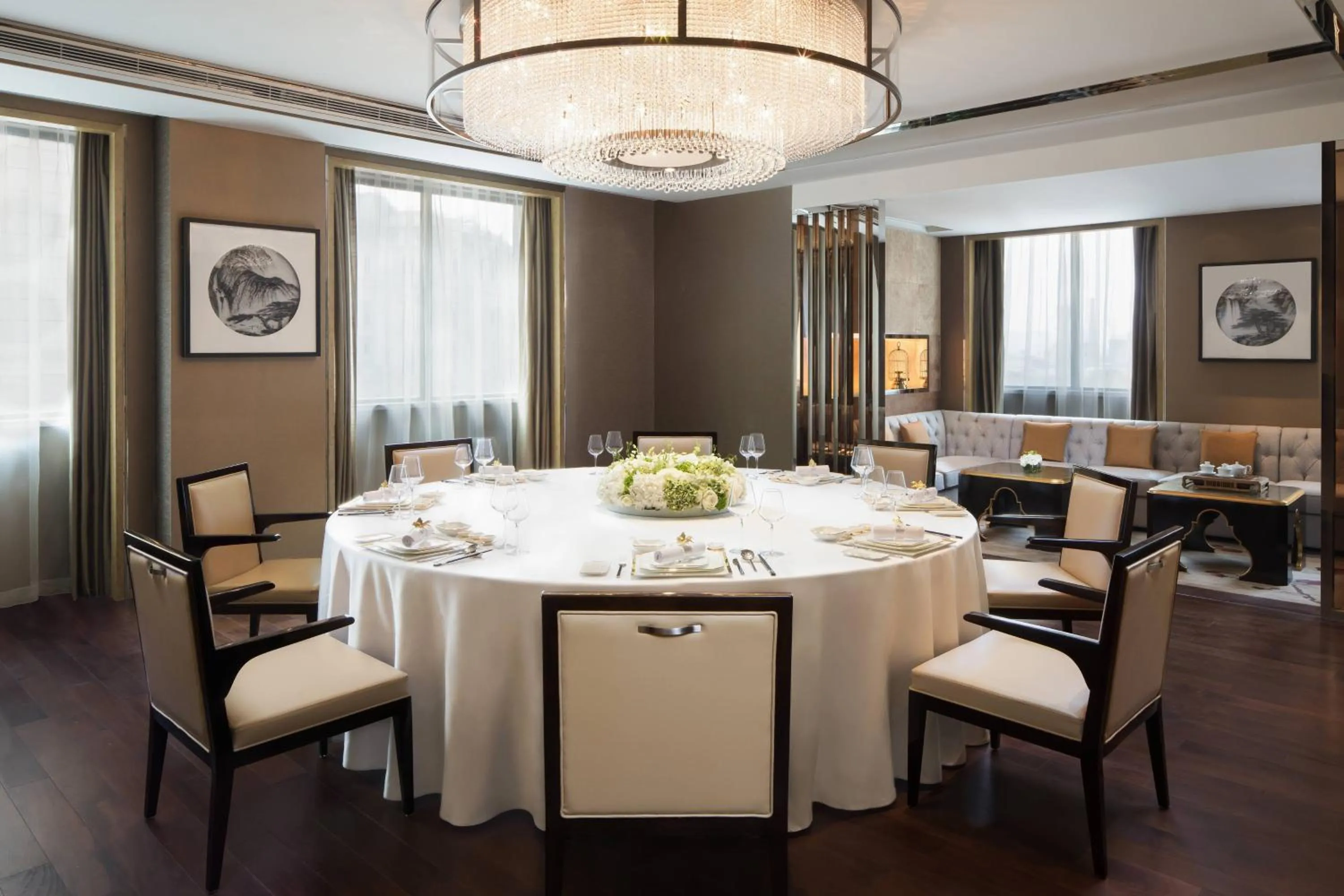 Restaurant/places to eat in Courtyard by Marriott Shanghai Changfeng Park