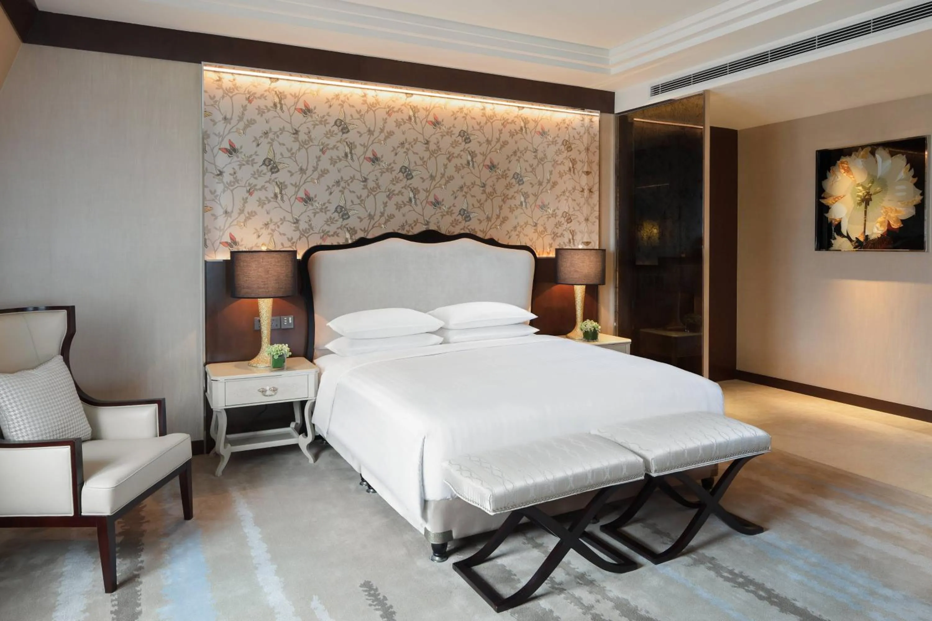 Bedroom, Bed in Courtyard by Marriott Shanghai Changfeng Park