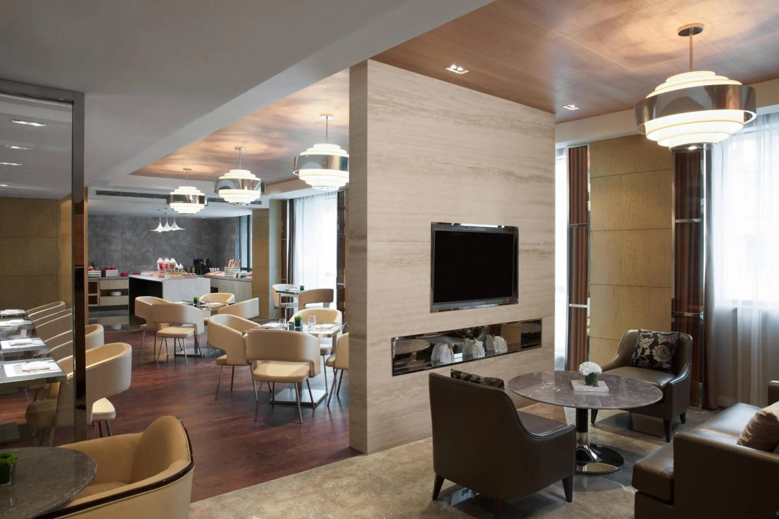 Lounge or bar in Courtyard by Marriott Shanghai Changfeng Park