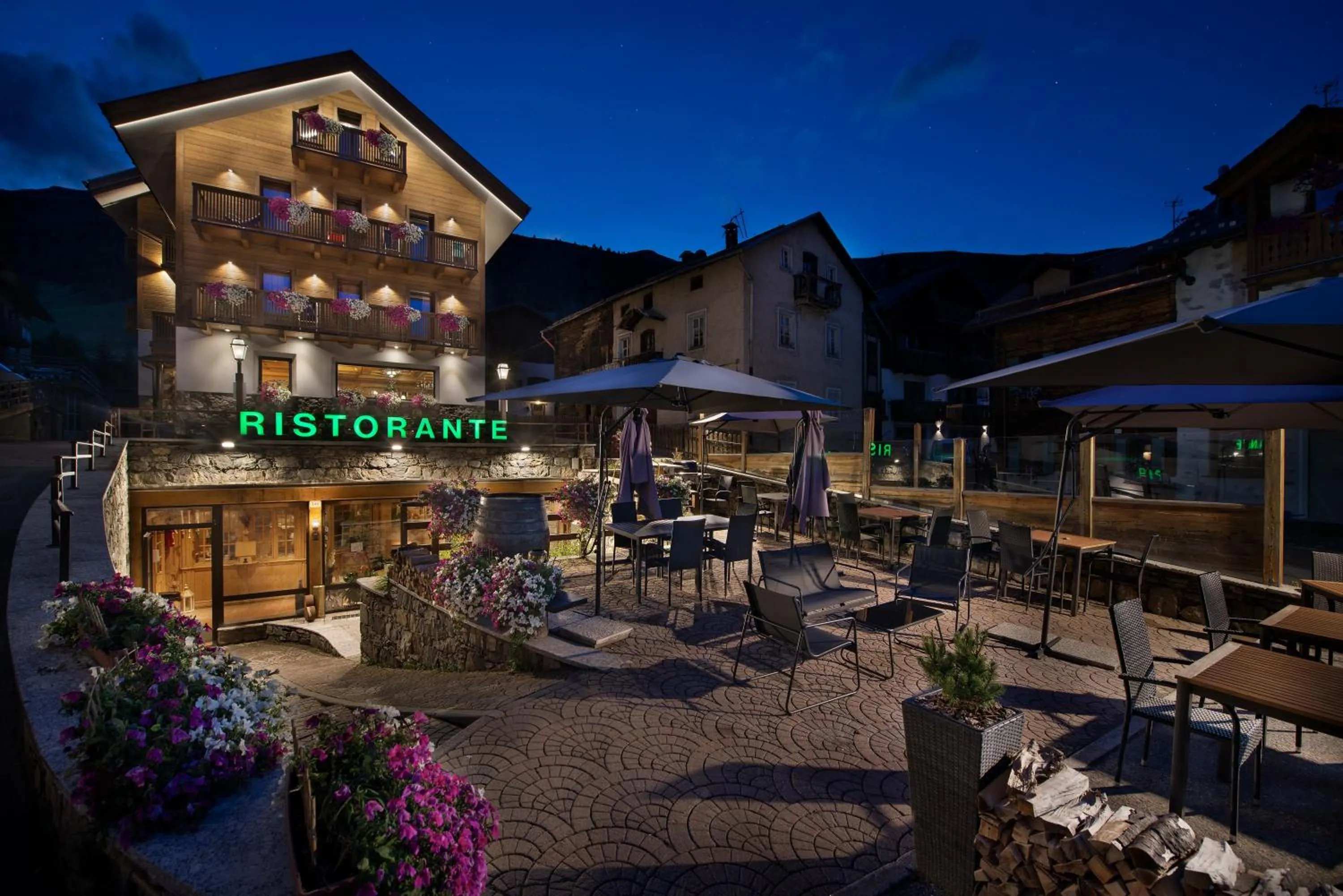 Property building in Hotel Valtellina