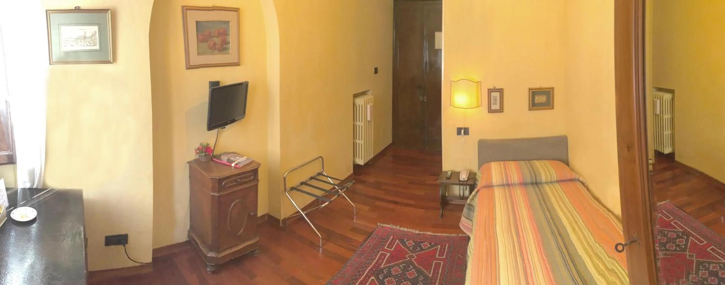 TV and multimedia in Locanda Borgonuovo