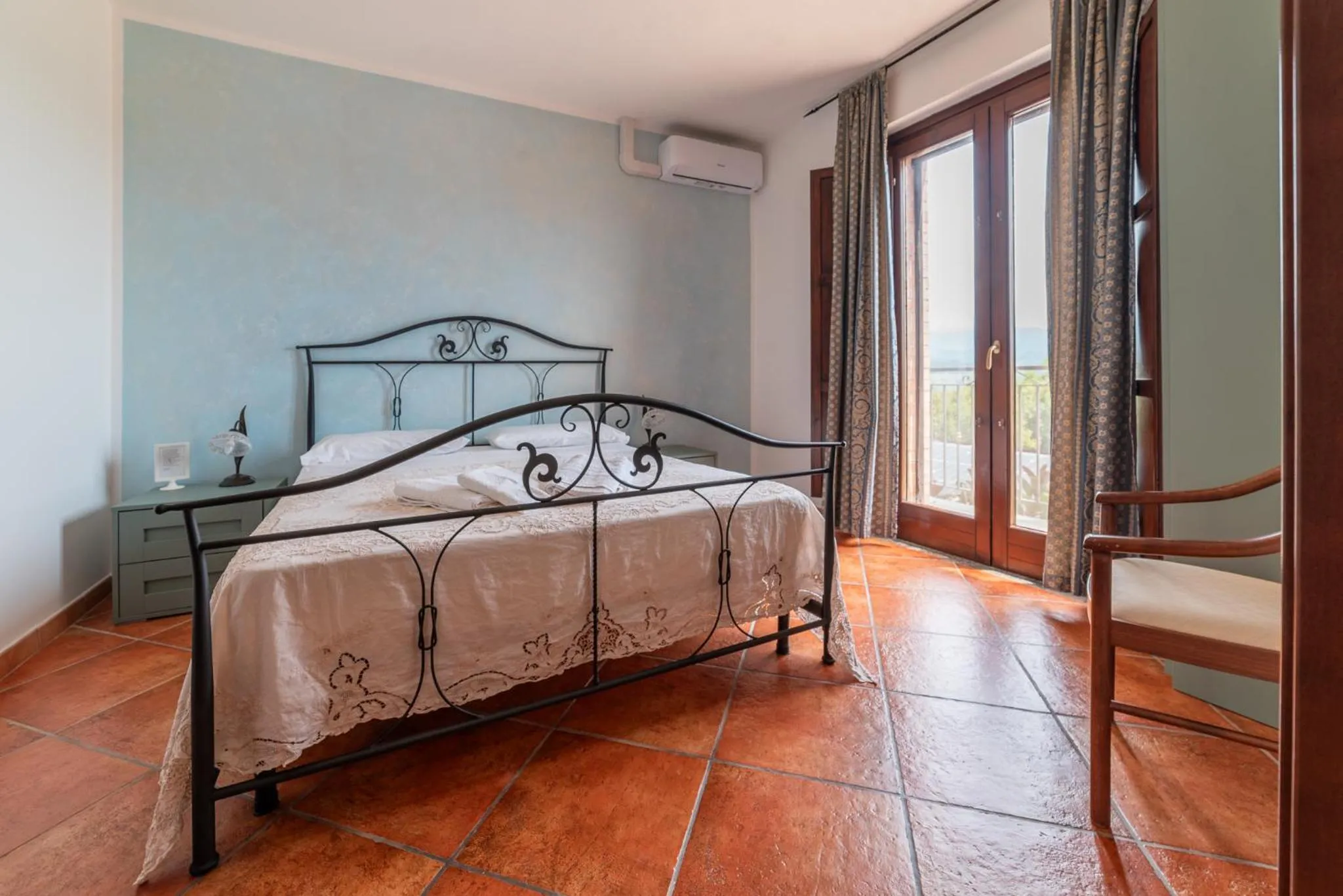 Bedroom, Bed in Agriturismo San Basilio