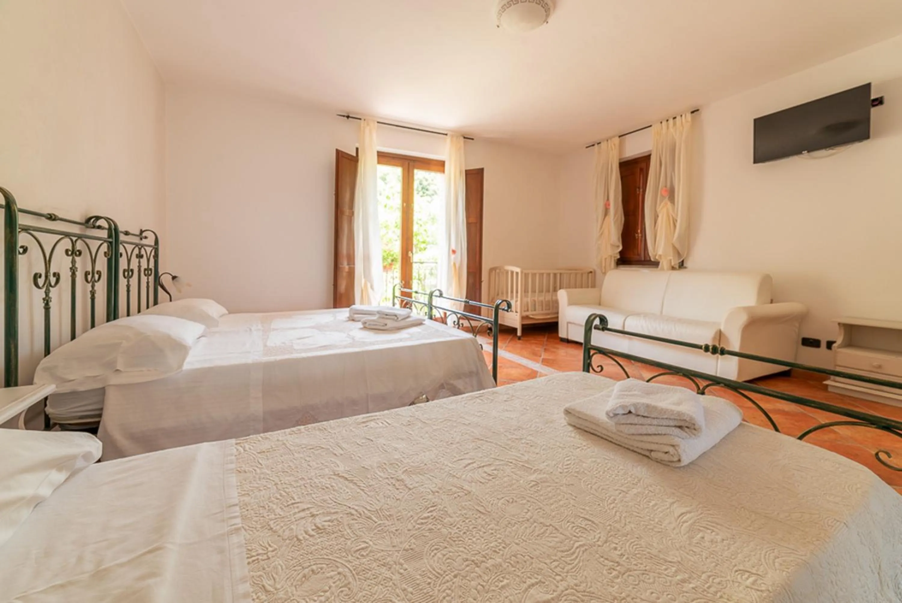 Photo of the whole room, Bed in Agriturismo San Basilio