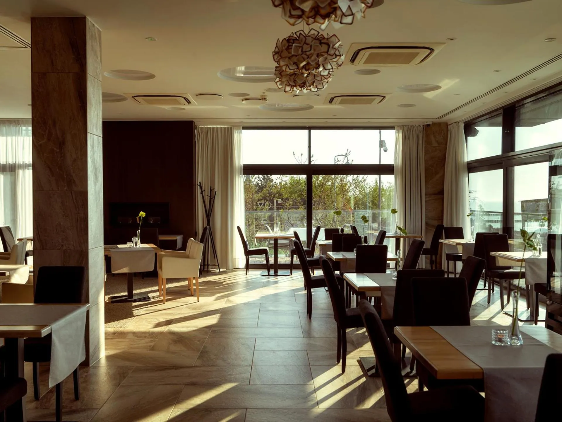 Restaurant/places to eat in Baltivia Sea Resort