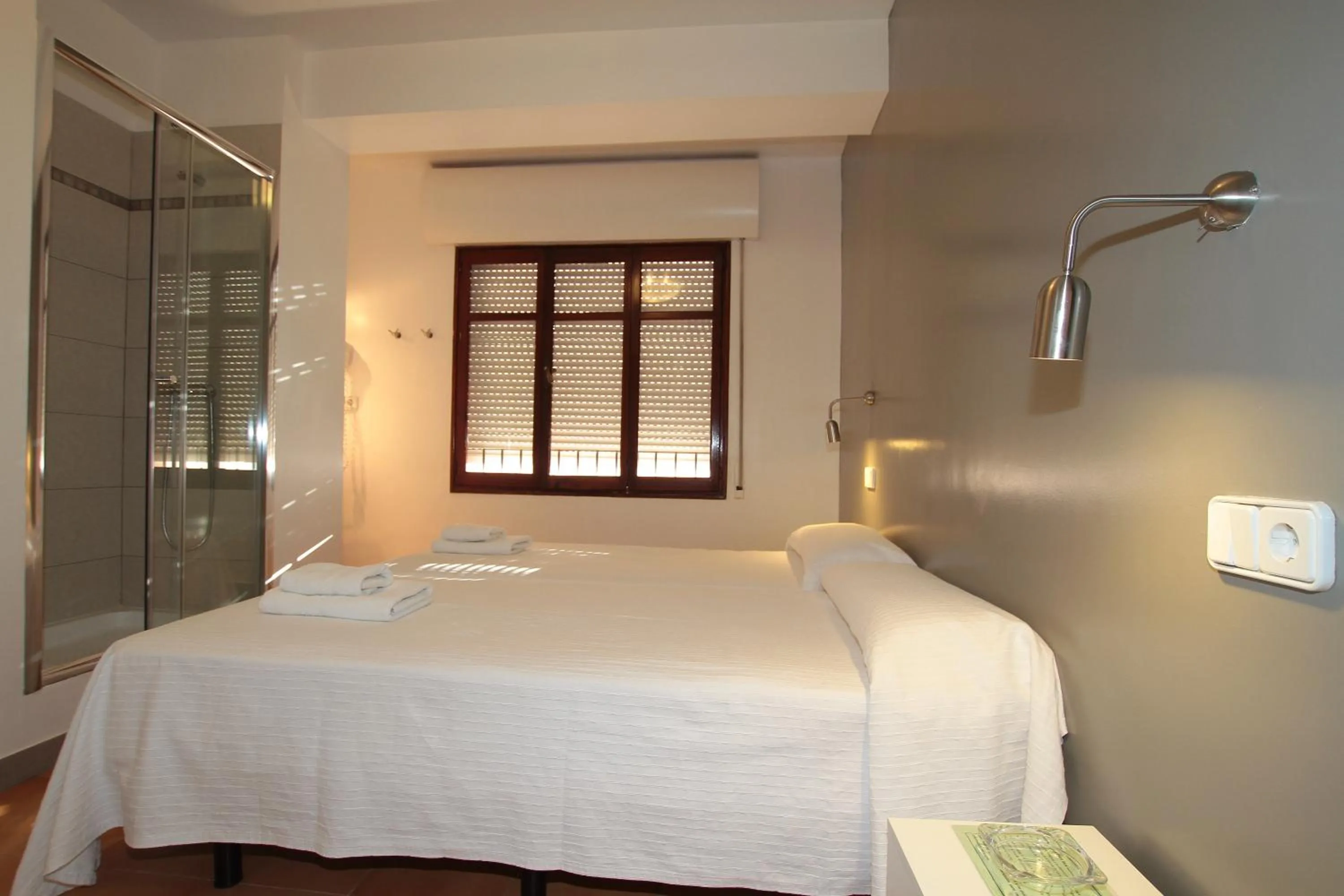 Photo of the whole room in Hostal Ripoll Ibiza