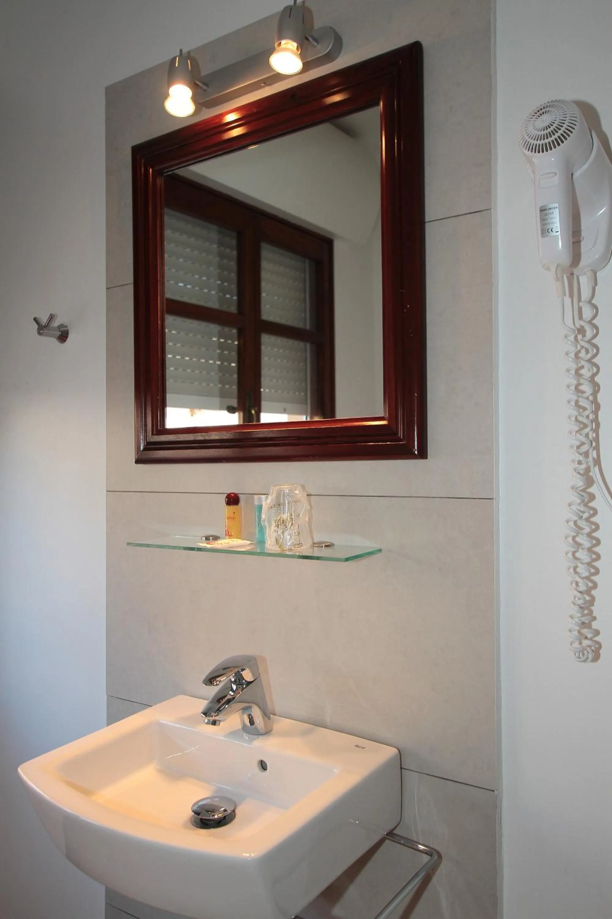 Photo of the whole room in Hostal Ripoll Ibiza